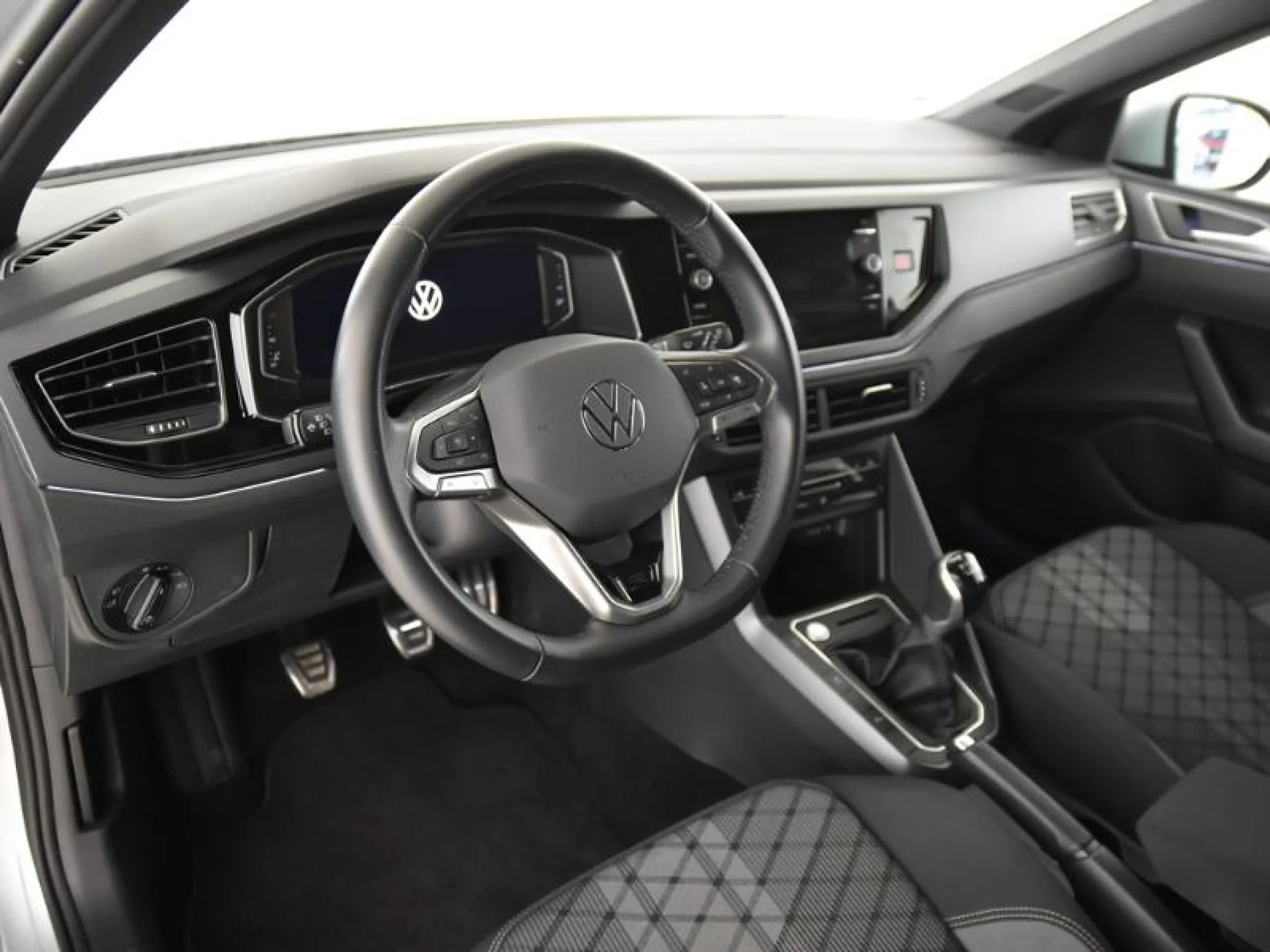 VOLKSWAGEN TAIGO R LINE 1.0 TSI 85KW (115CV) - Foto 9