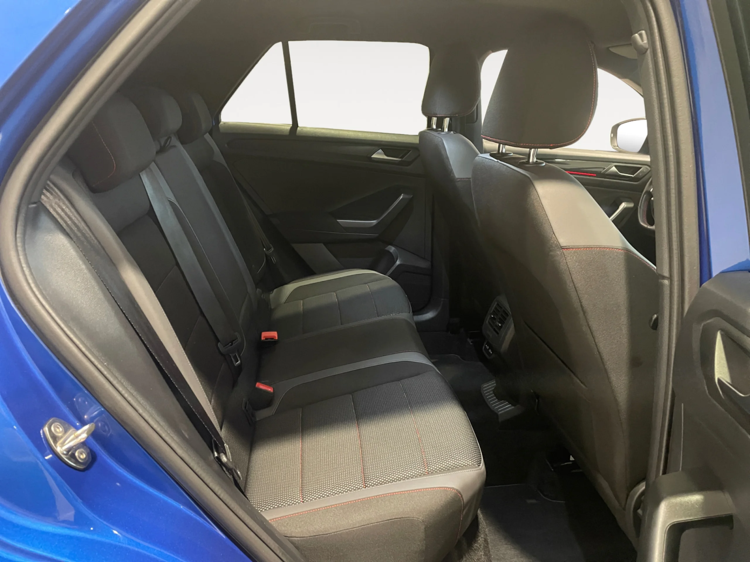 VOLKSWAGEN T ROC SPORT 1.5 TSI 110KW (150CV) DSG - Foto 6