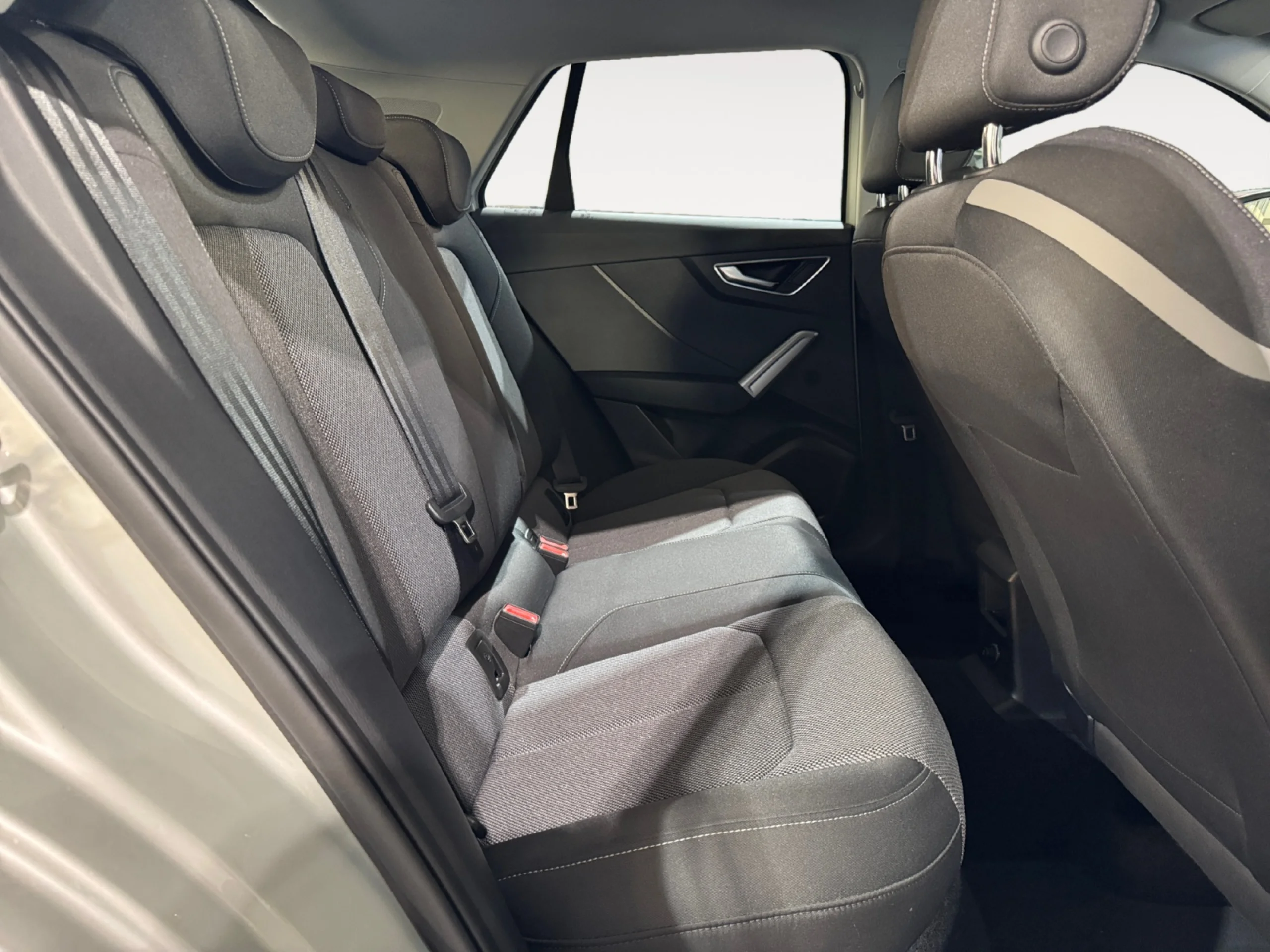 AUDI Q2 S LINE 30 TFSI 85KW (116CV) - Foto 6