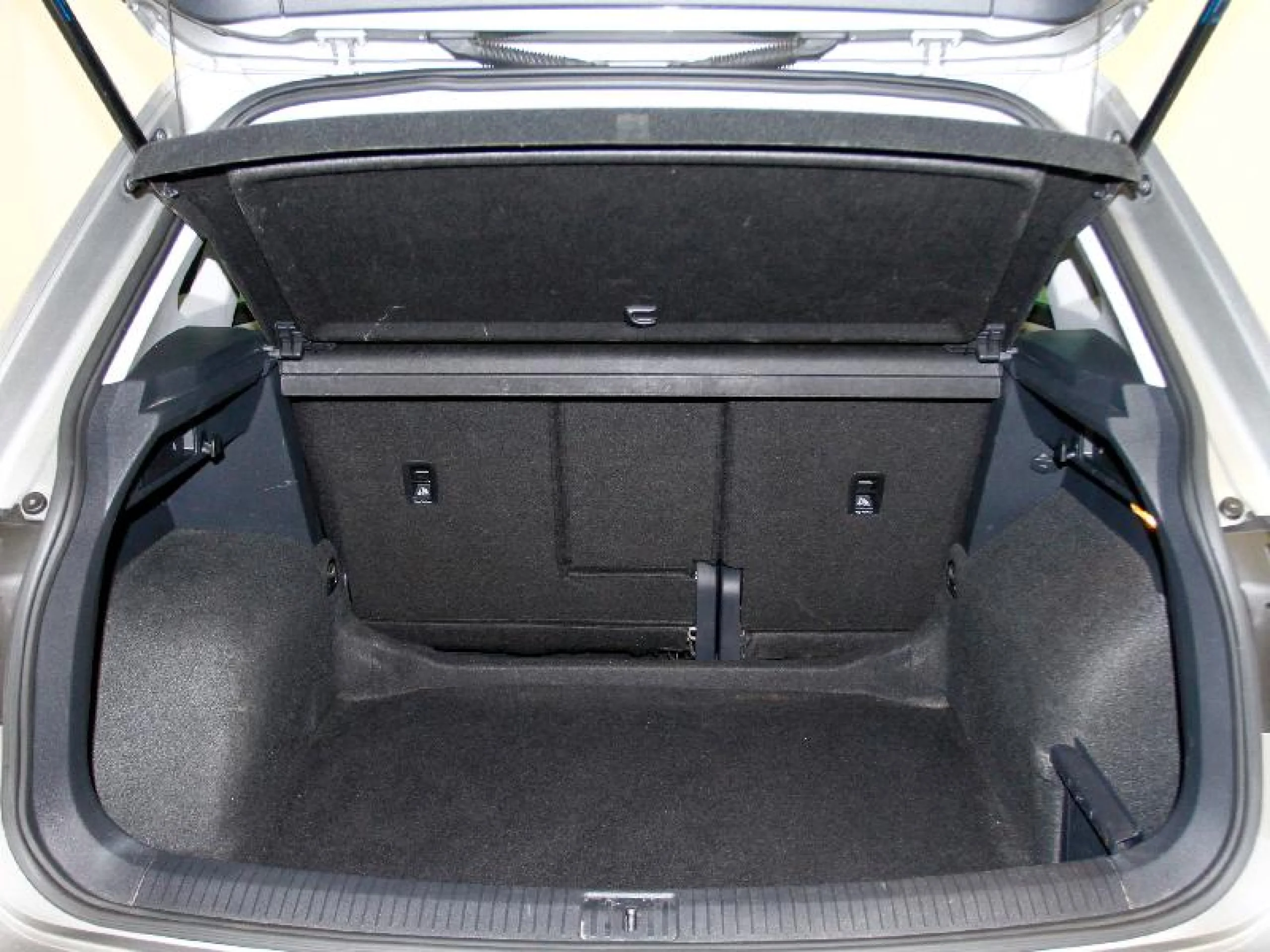 VOLKSWAGEN TIGUAN ADVANCE 2.0 TDI 150CV BMT - Foto 17