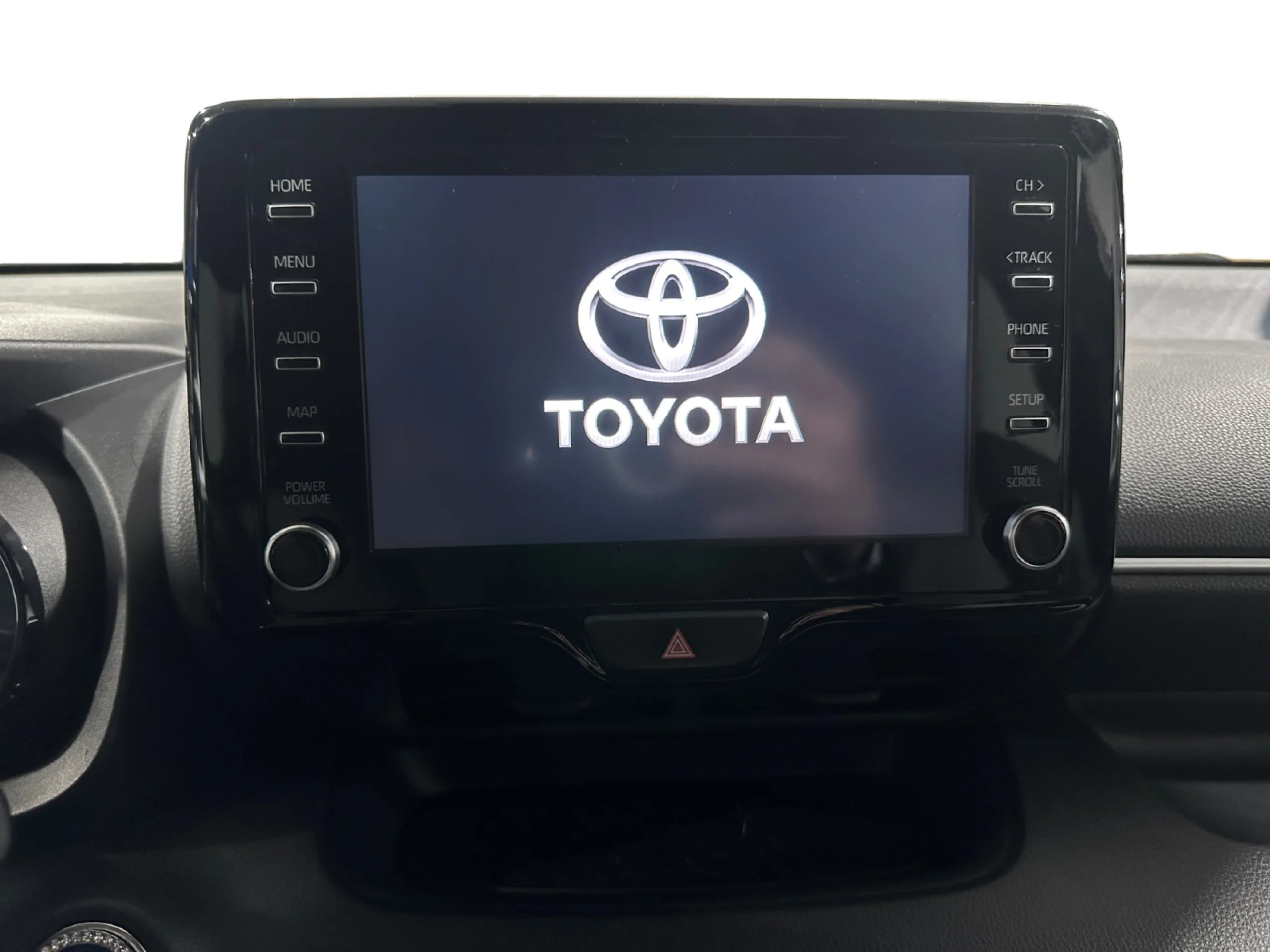 TOYOTA Yaris 1.5 120H STYLE - Foto 9