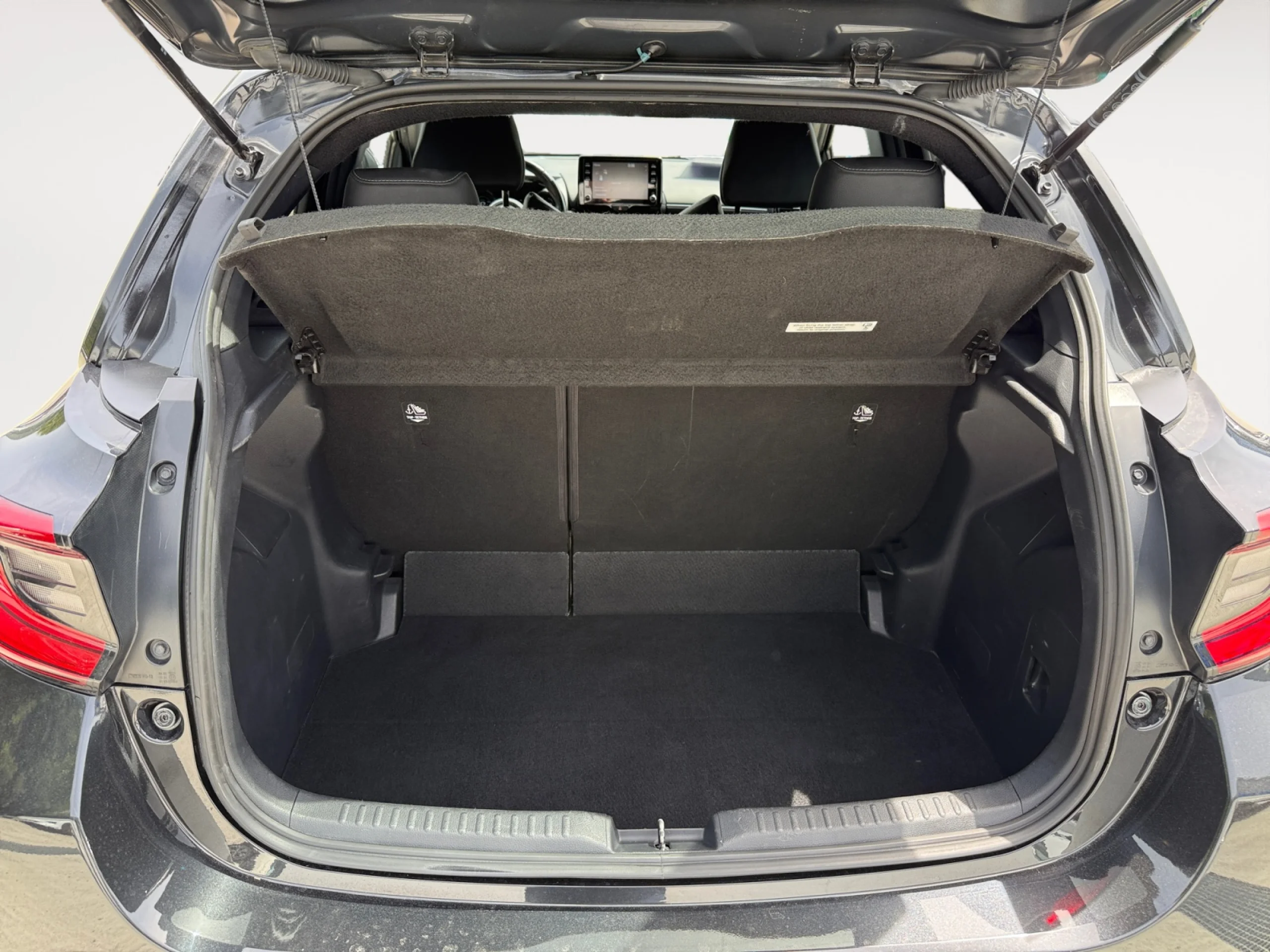 TOYOTA Yaris 1.5 120H STYLE - Foto 7