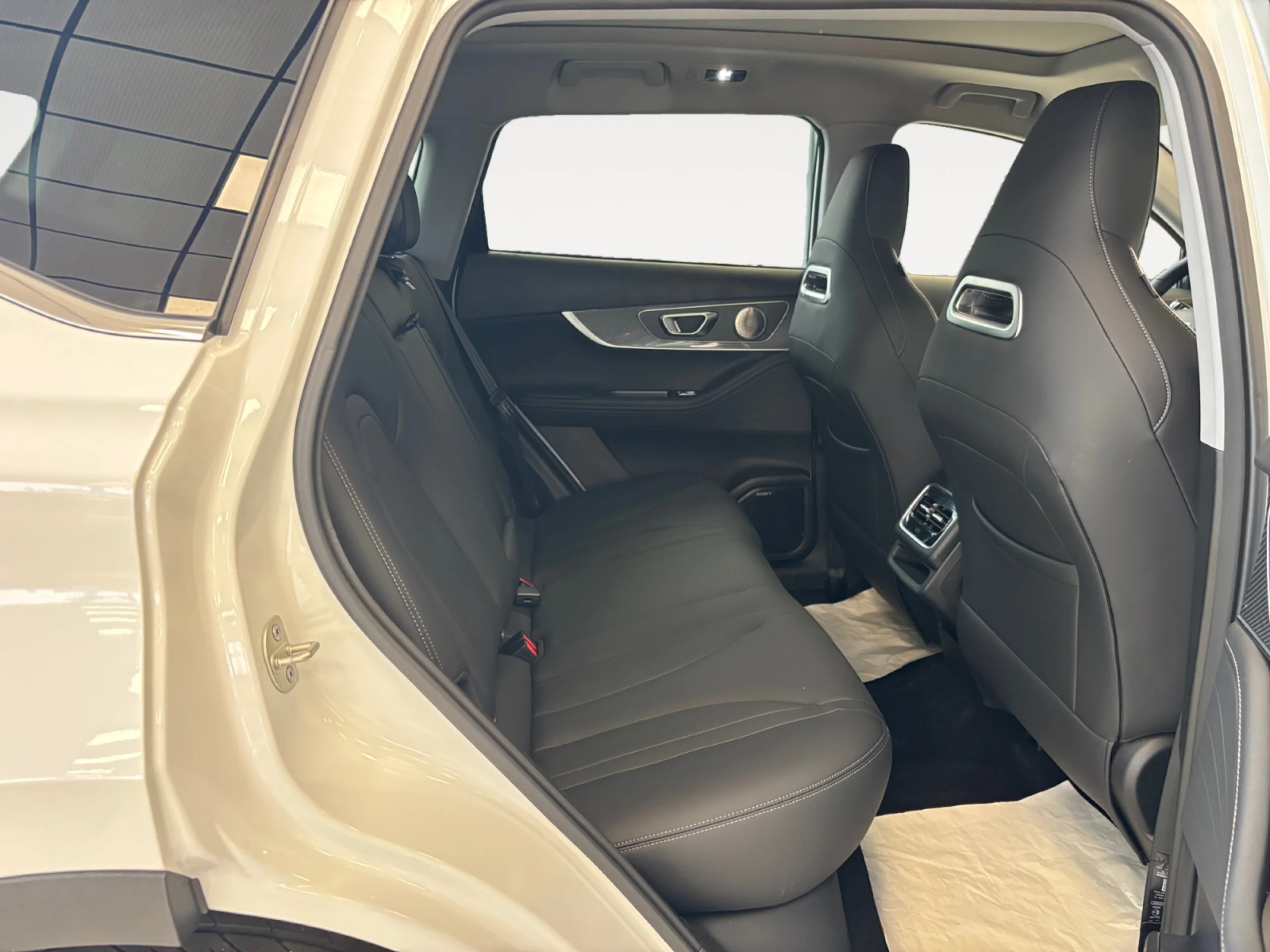 EBRO S700 S700 PHEV LUXURY KHAKI WHITE - Foto 6