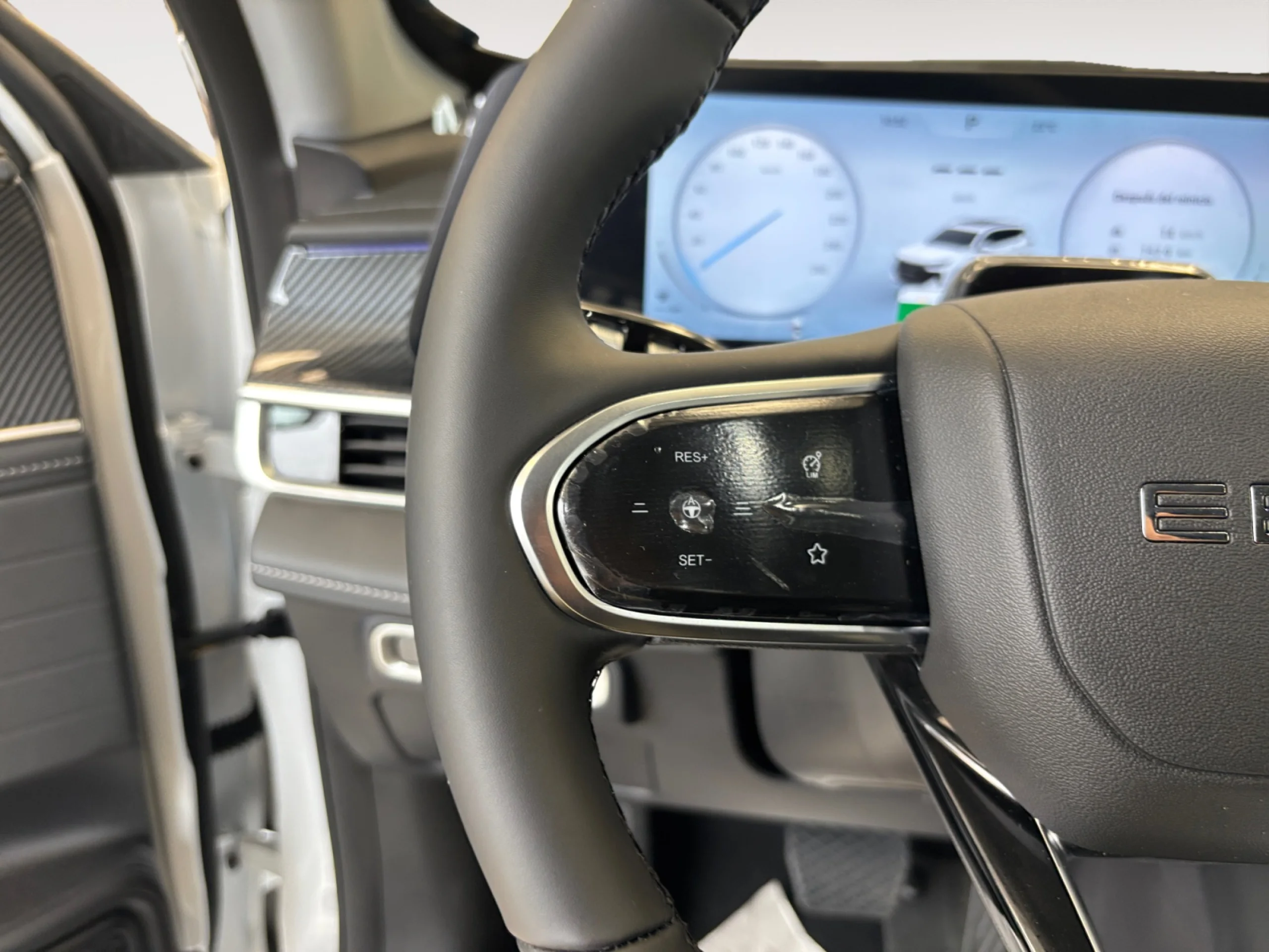 EBRO S700 S700 PHEV LUXURY KHAKI WHITE - Foto 12