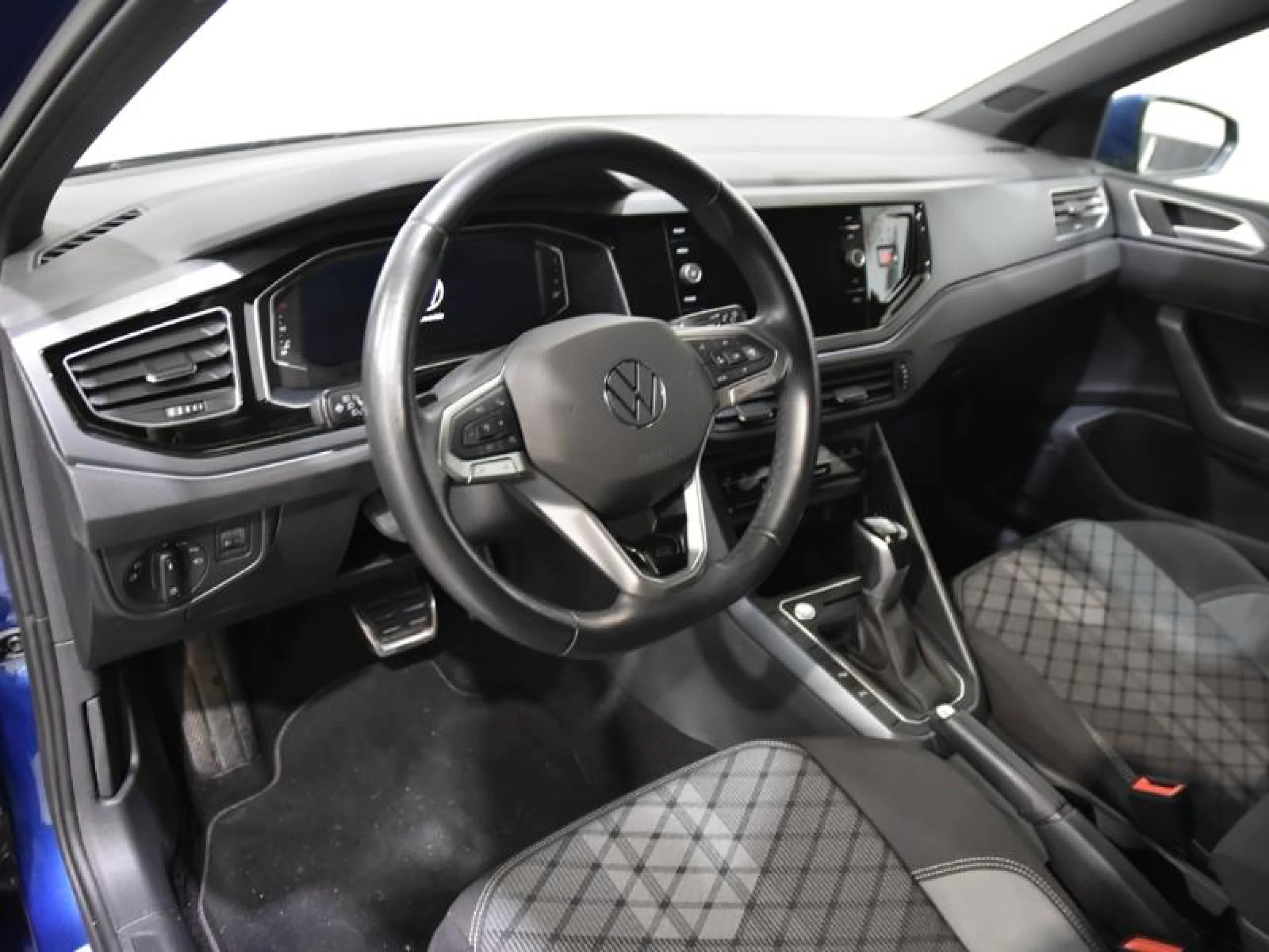 VOLKSWAGEN POLO R LINE 1.0 TSI 81KW (110CV) DSG - Foto 9