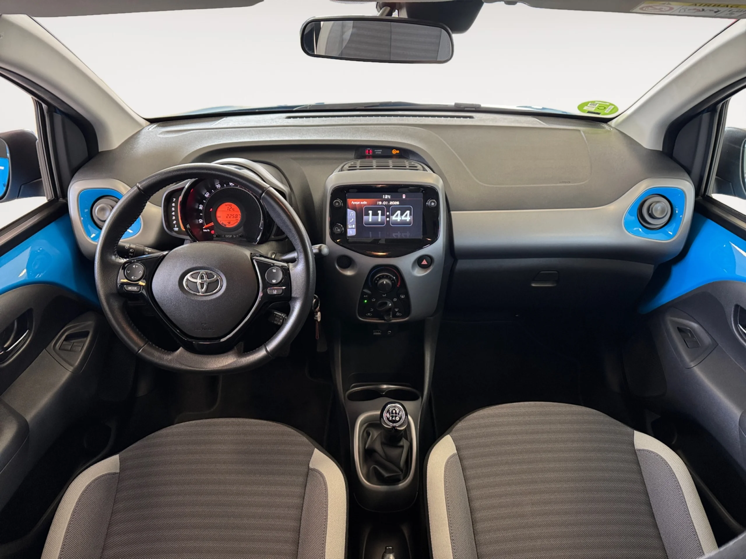 TOYOTA AYGO 1.0 70 X PLAY - Foto 4