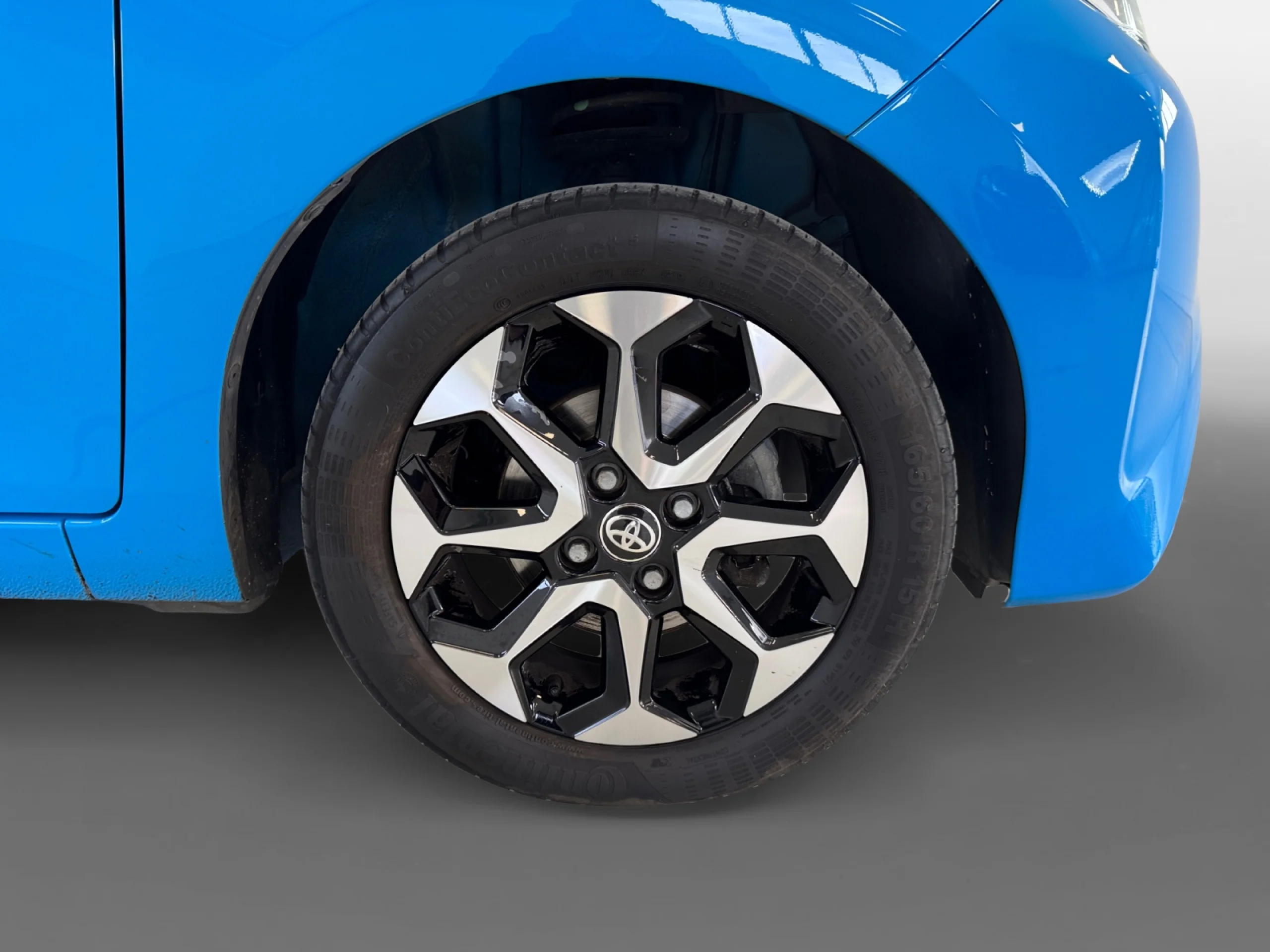 TOYOTA AYGO 1.0 70 X PLAY - Foto 8