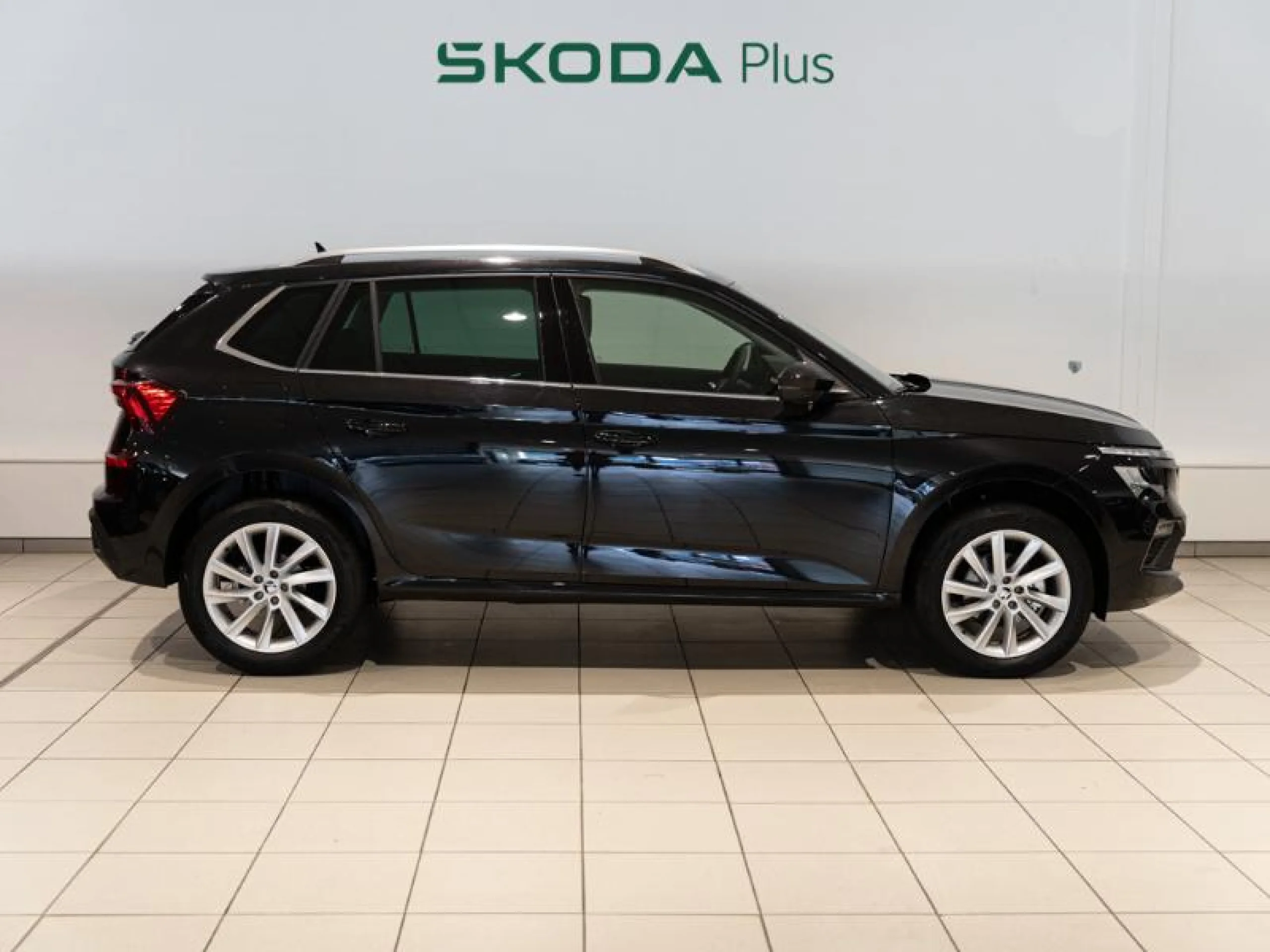 SKODA KAMIQ 1.0 TSI 85KW (115CV) SELECTION - Foto 3