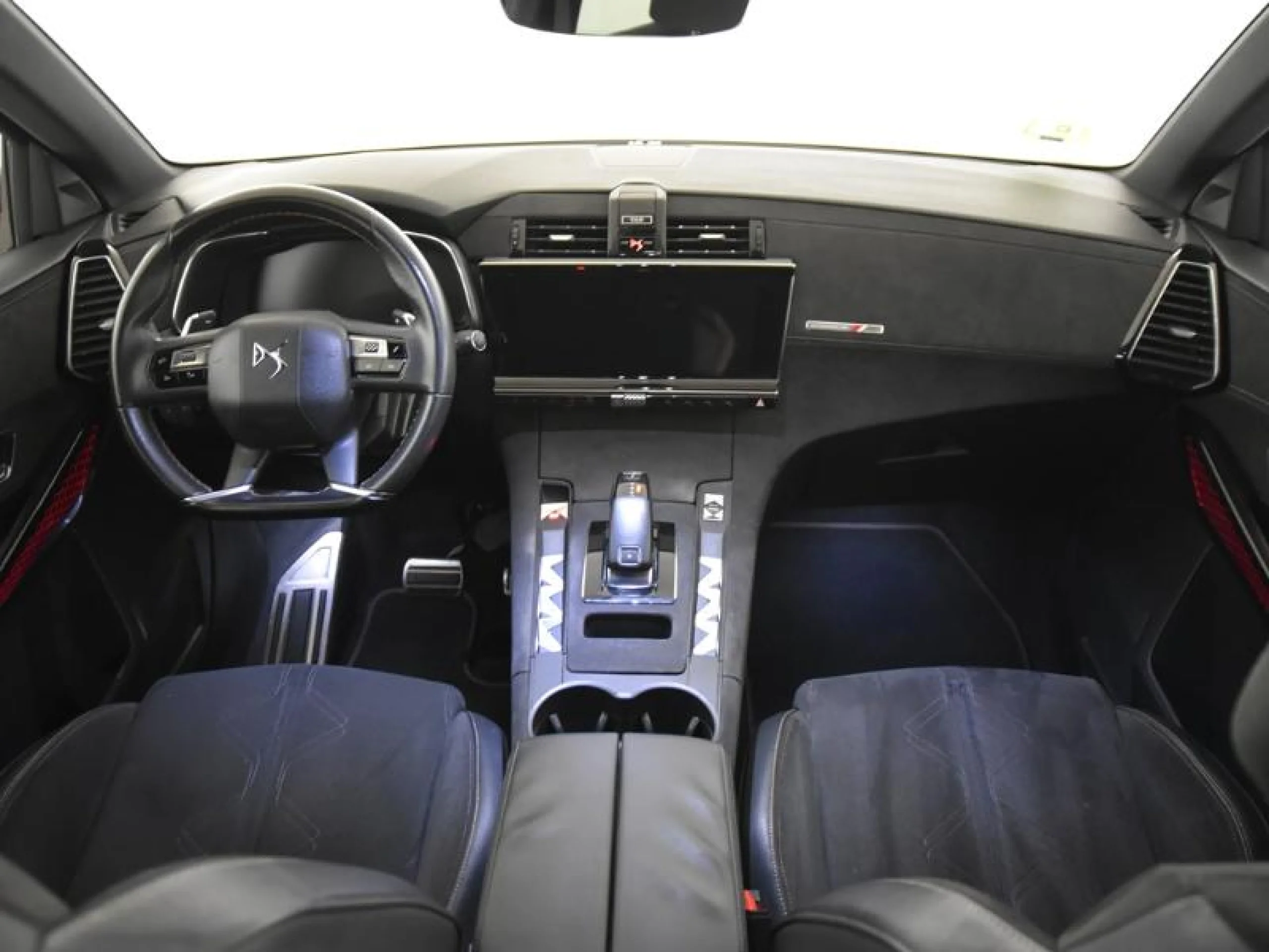 DS DS 7 CROSSBACK BLUEHDI 132KW (180CV) AUTO. BE CHIC - Foto 4