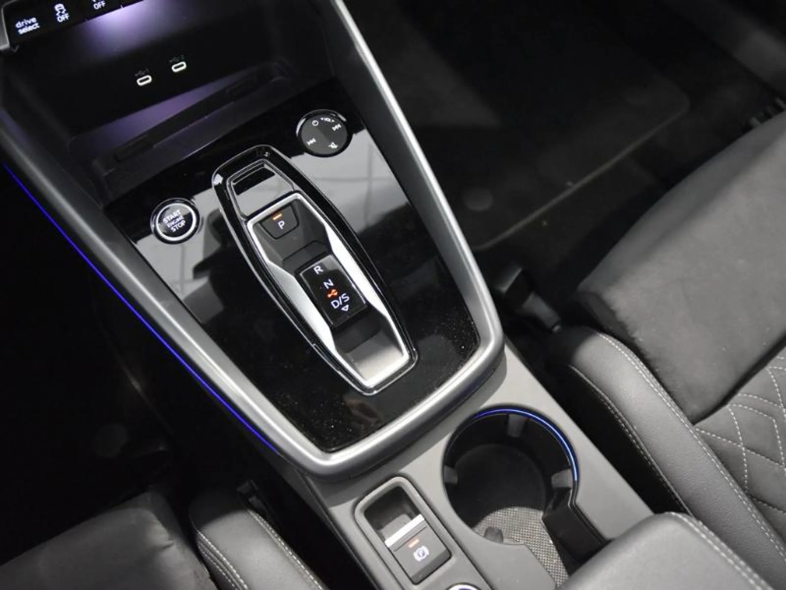 AUDI A3 SPORTBACK BLACK LINE 35 TDI 110KW S TRON - Foto 13