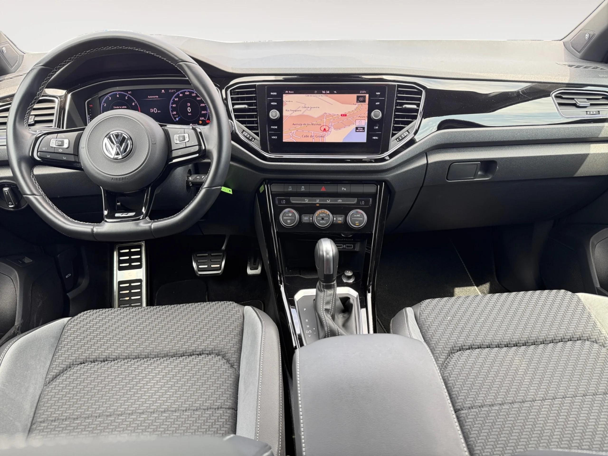 VOLKSWAGEN T ROC R 2.0 TSI 221KW (300CV) 4MOTION DSG - Foto 4
