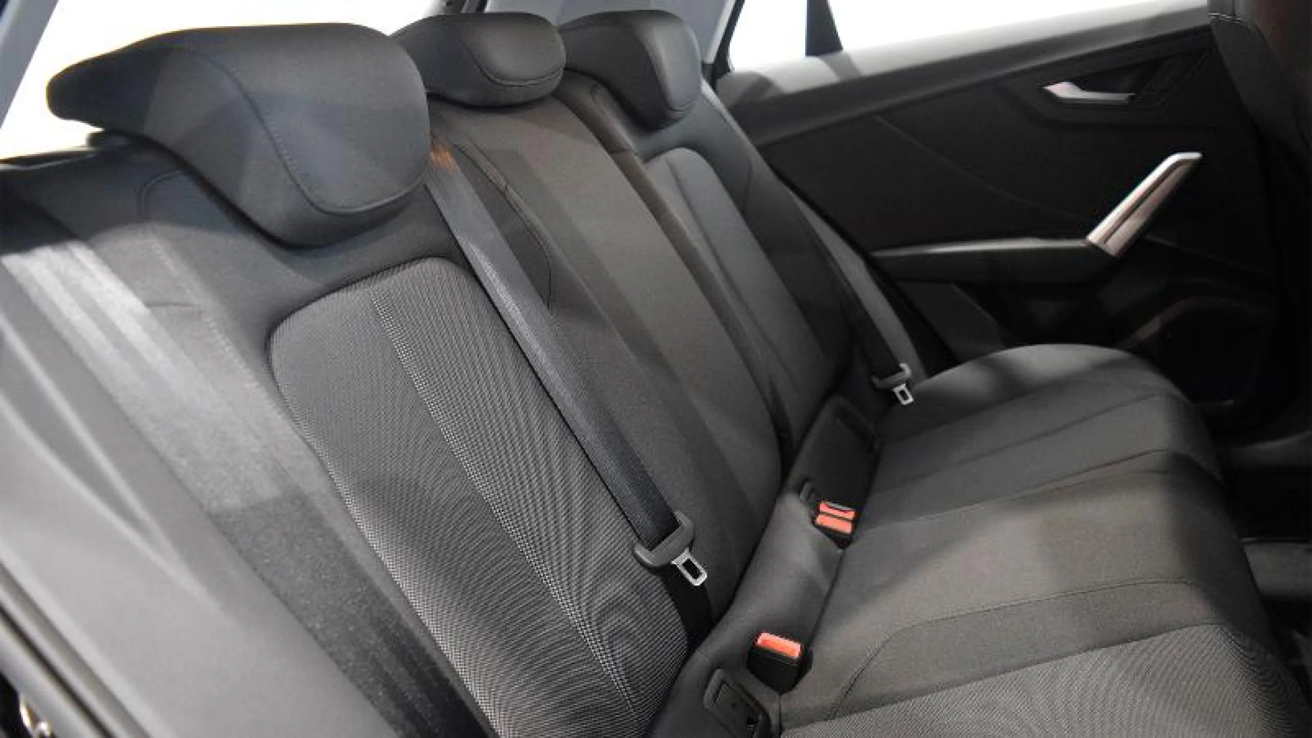 AUDI Q2 ADVANCED 30 TDI 85KW (116CV) S TRONIC - Foto 6