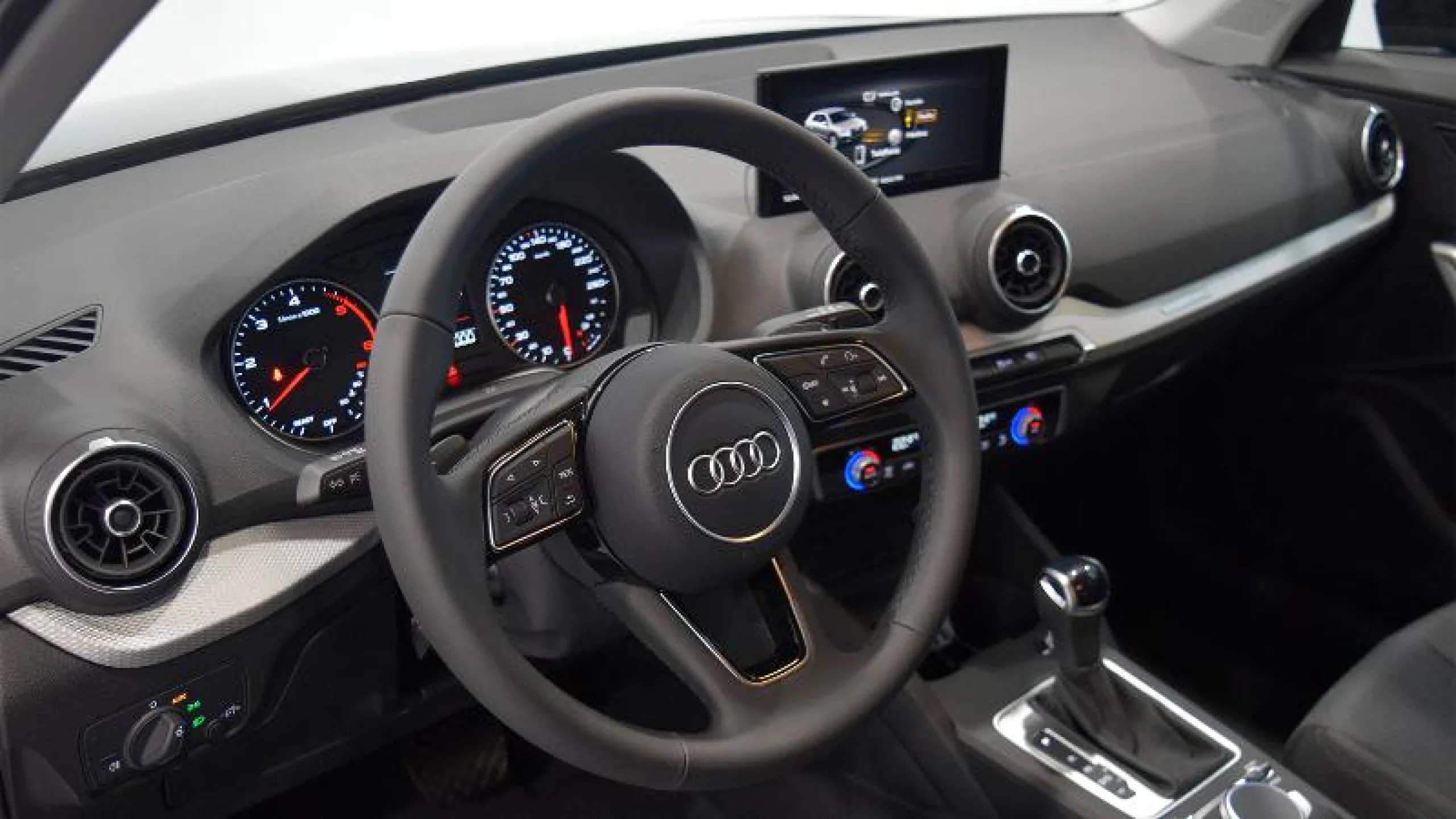 AUDI Q2 ADVANCED 30 TDI 85KW (116CV) S TRONIC - Foto 9