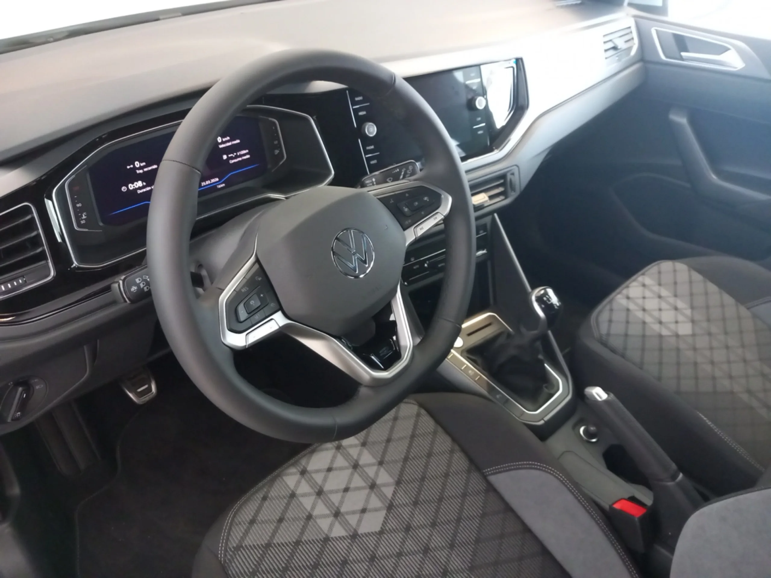 VOLKSWAGEN TAIGO R LINE 1.0 TSI 85KW (116CV) - Foto 9