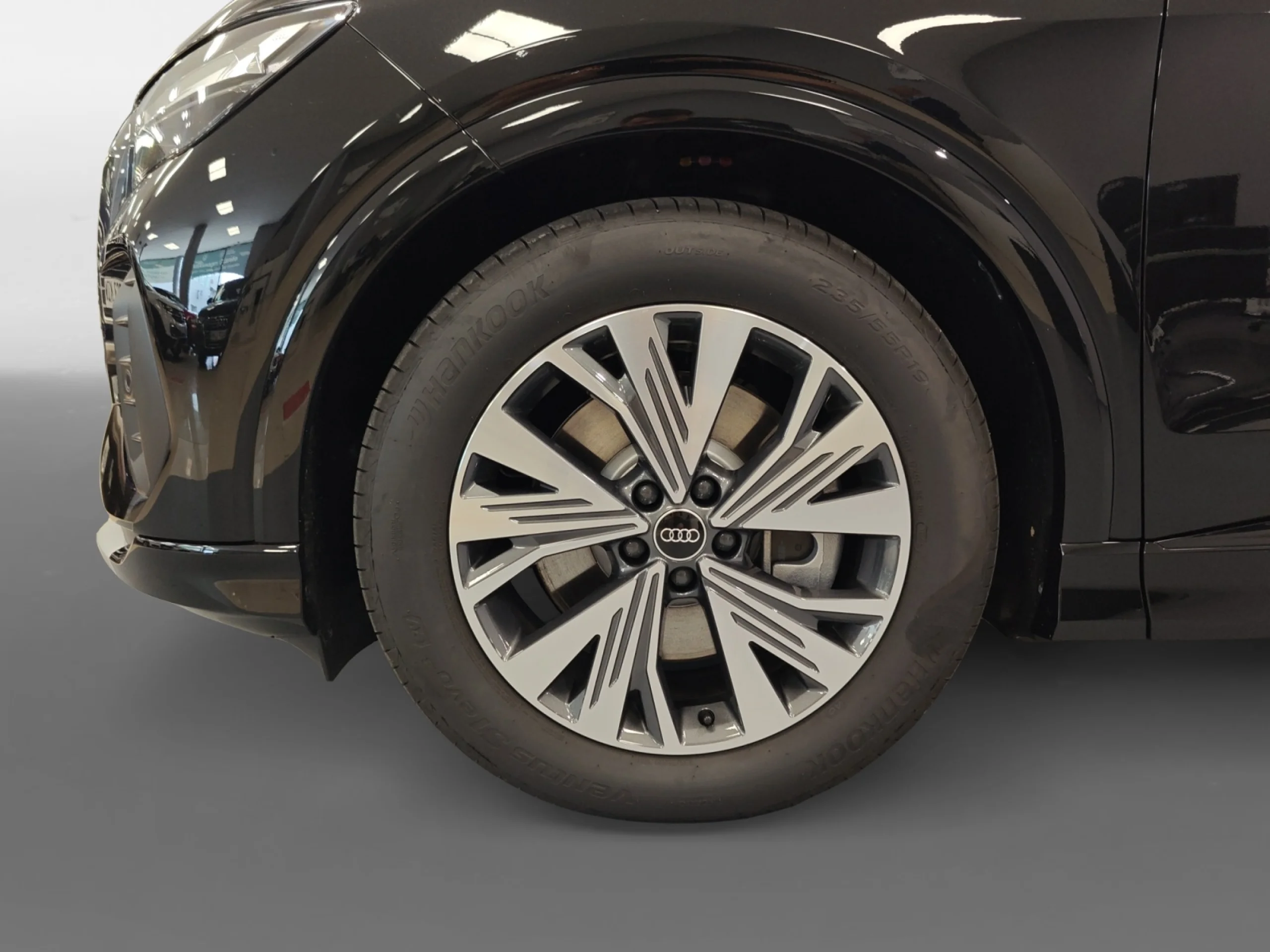 AUDI Q4 E TRON ADVANCED 40 E TRON 150KW 63KWH - Foto 8
