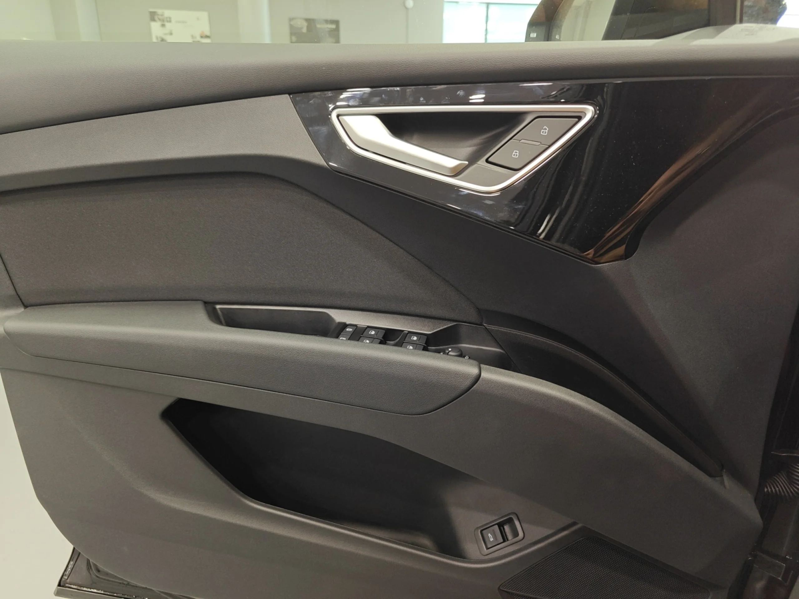 AUDI Q4 E TRON ADVANCED 40 E TRON 150KW 63KWH - Foto 13