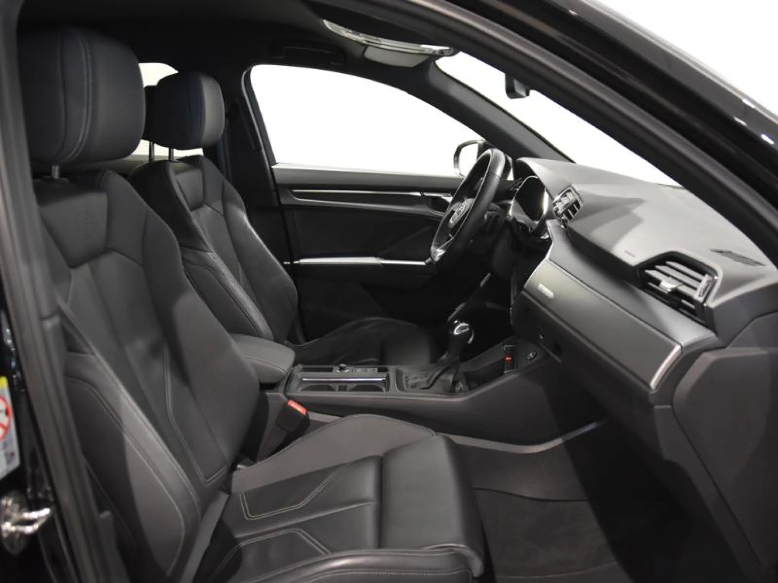 AUDI Q3 SPORTBACK 45 TFSI E 180KW S TRONIC BLACK LINE - Foto 6