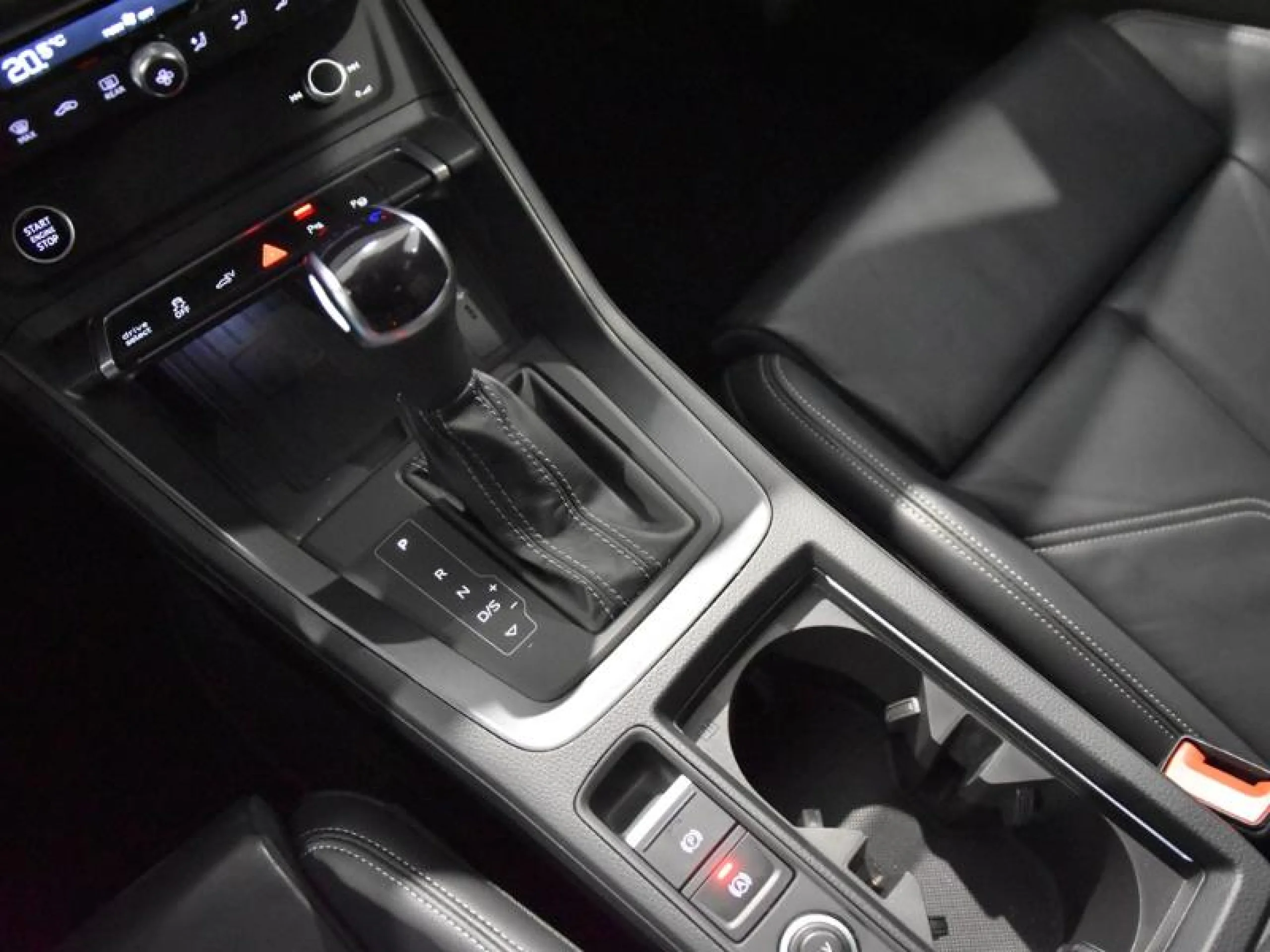 AUDI Q3 SPORTBACK 45 TFSI E 180KW S TRONIC BLACK LINE - Foto 13