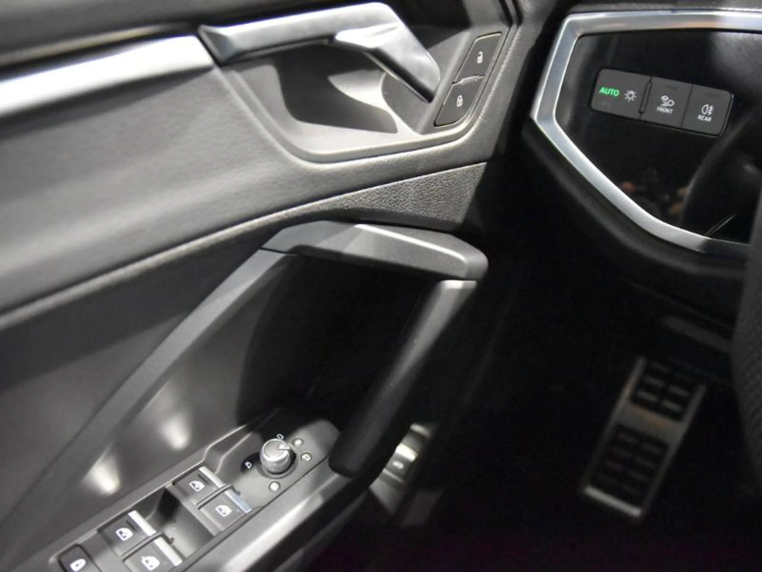 AUDI Q3 SPORTBACK 45 TFSI E 180KW S TRONIC BLACK LINE - Foto 22