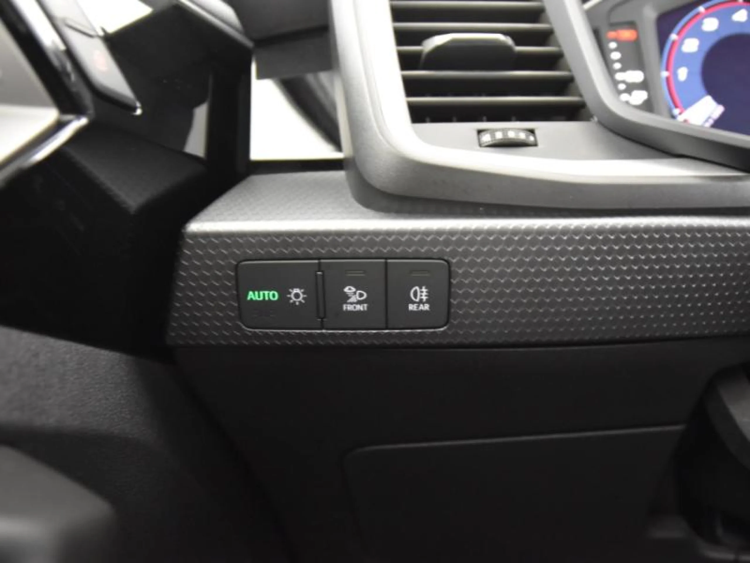 AUDI A1 SPORTBACK ADRENALIN 25 TFSI 70KW (95CV) - Foto 16