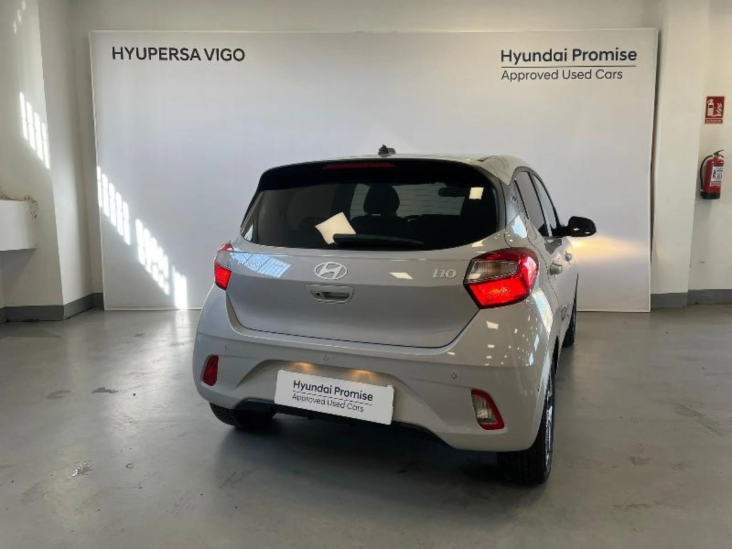 HYUNDAI I10 1.0 KLASS AT - Foto 5