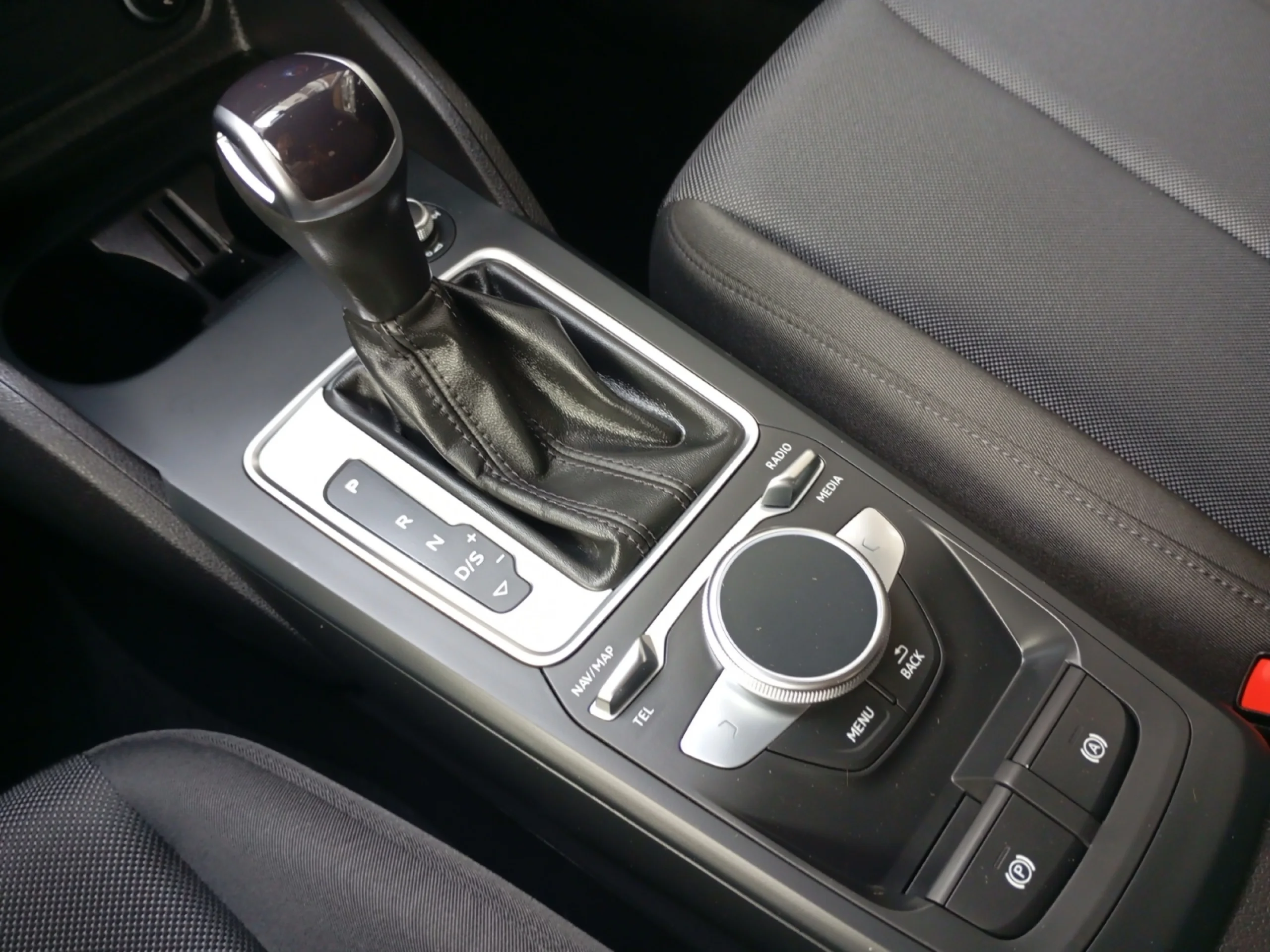 AUDI Q2 ADVANCED 30 TDI 85KW (116CV) S TRONIC - Foto 13