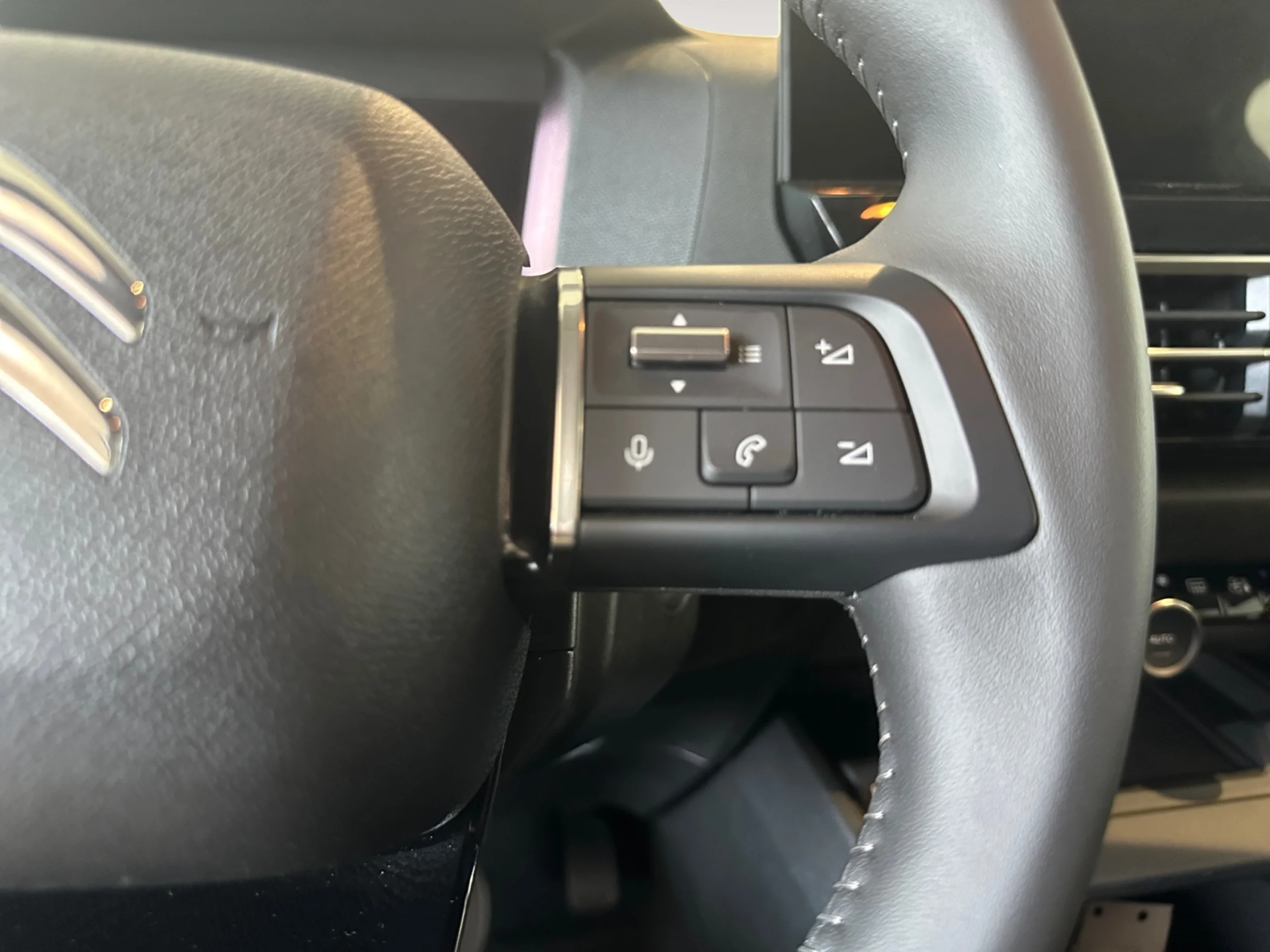 CITROEN C4x NUEVO C4X ELÉCTRICO 100 KW FEEL PACK - Foto 12