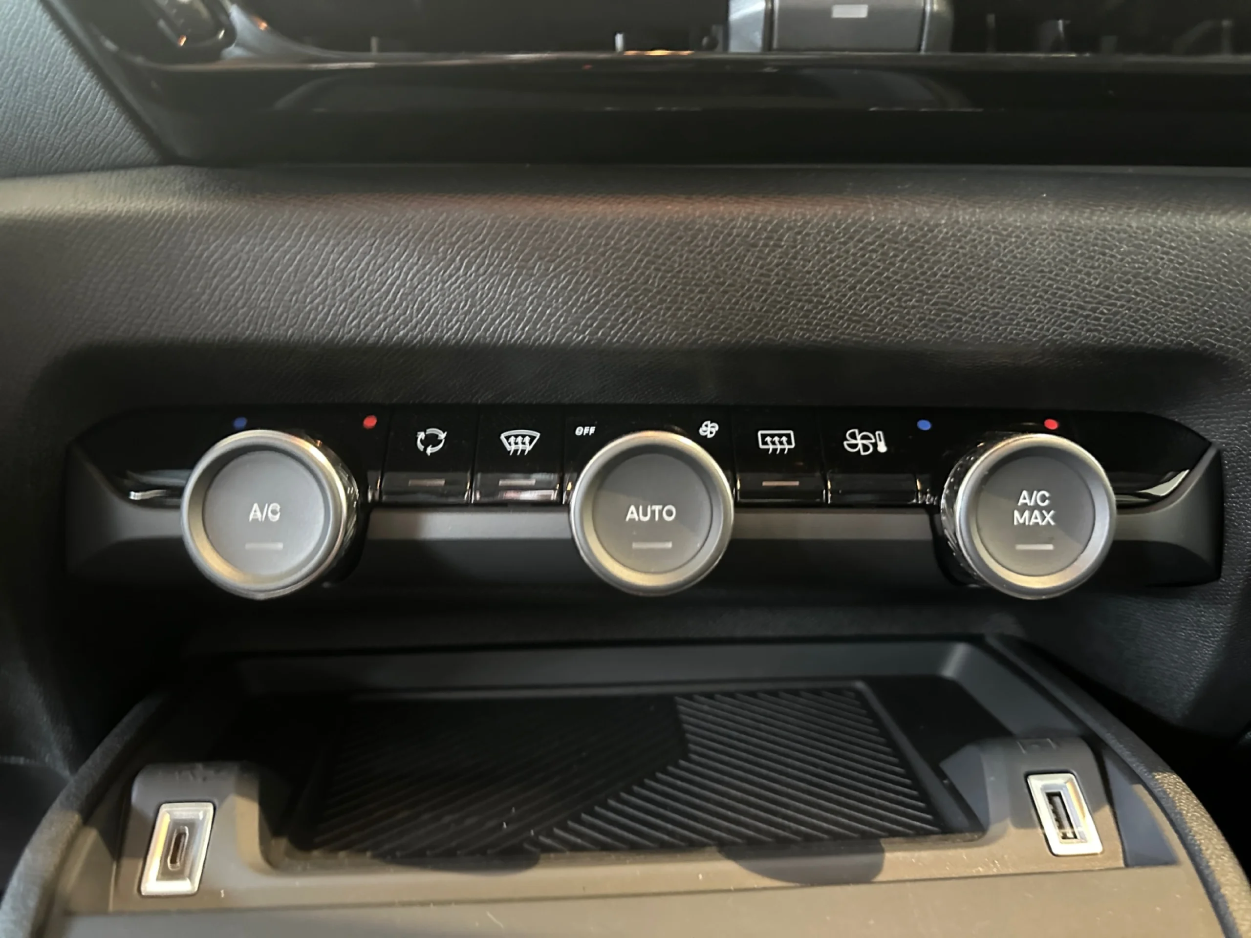 CITROEN C4x NUEVO C4X ELÉCTRICO 100 KW FEEL PACK - Foto 13