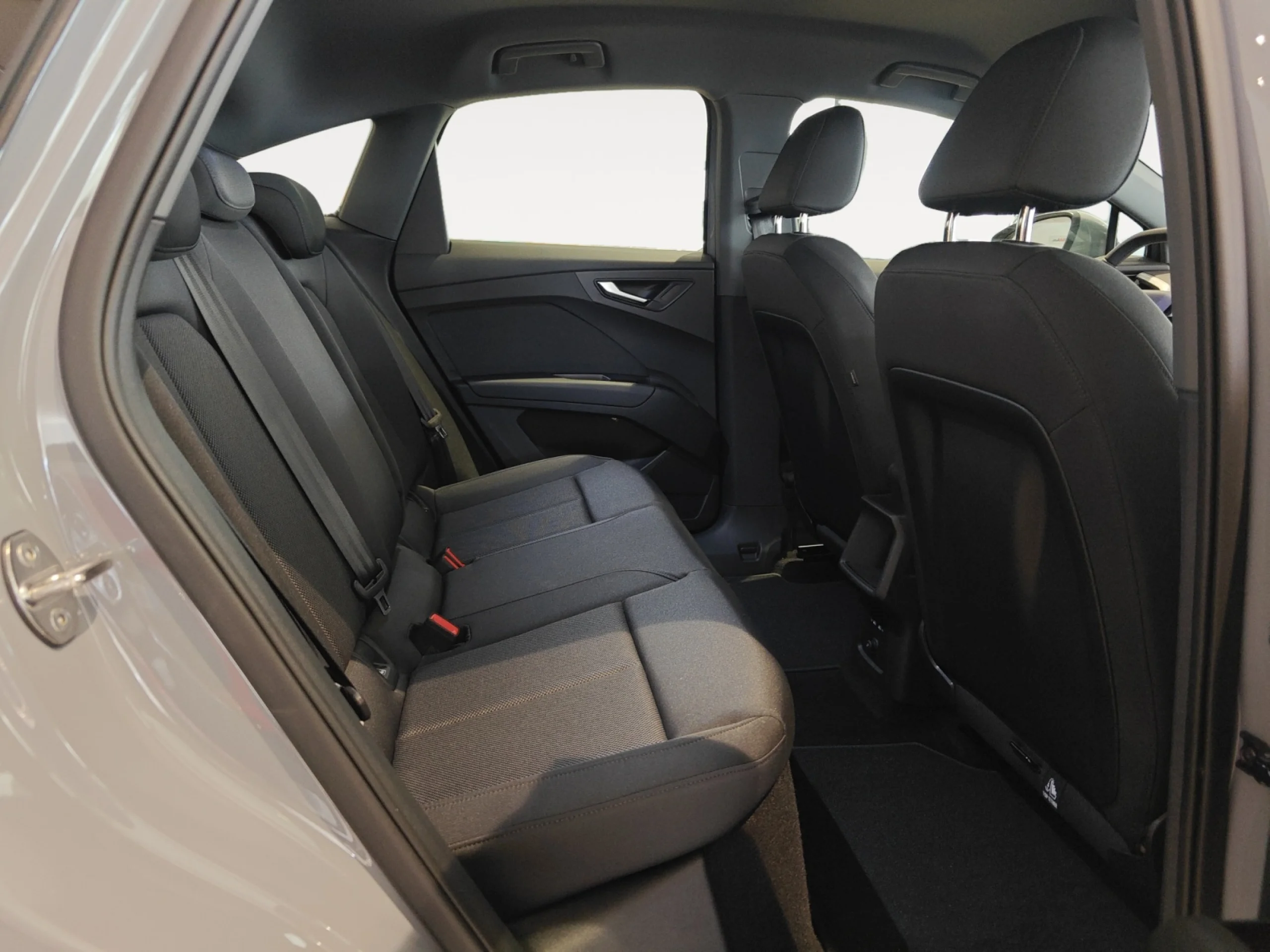 AUDI Q4 SPORTBACK E TRON ADVANCED 40 E TRON 150KW 82KWH - Foto 8