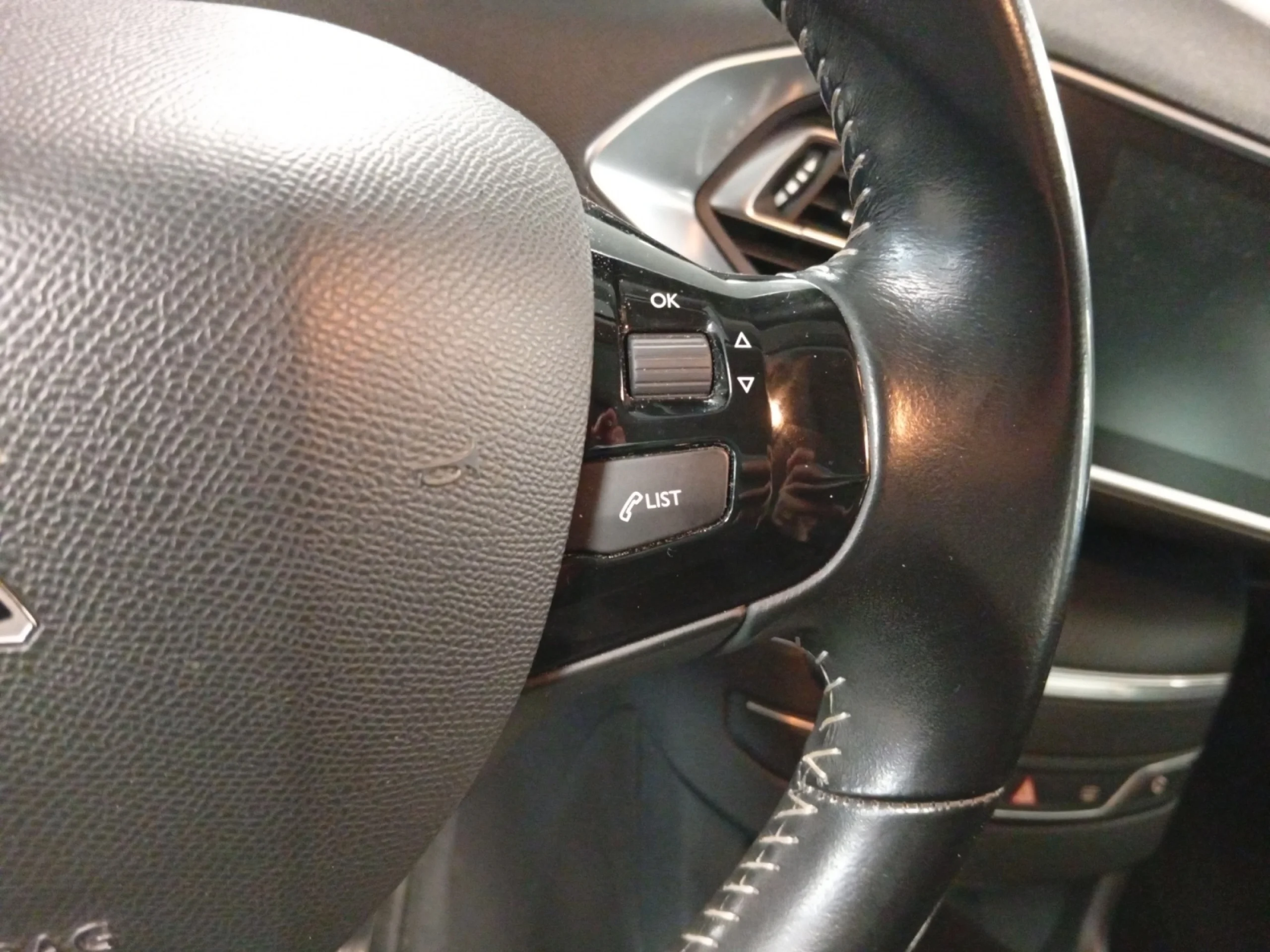 PEUGEOT 308 1.2 110CV - Foto 12