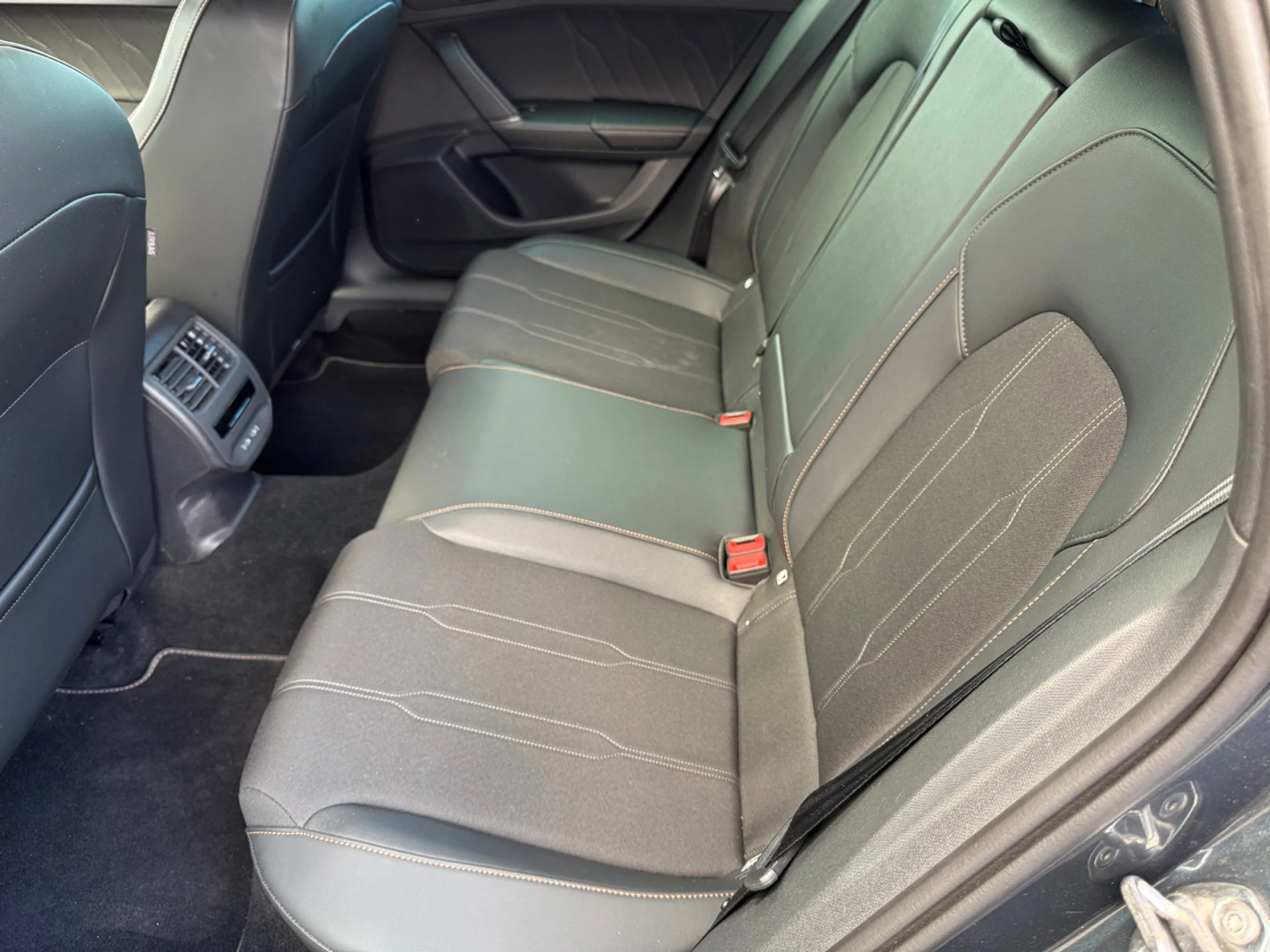 CUPRA LEON 1.5 ETSI 110KW (150CV) DSG - Foto 10