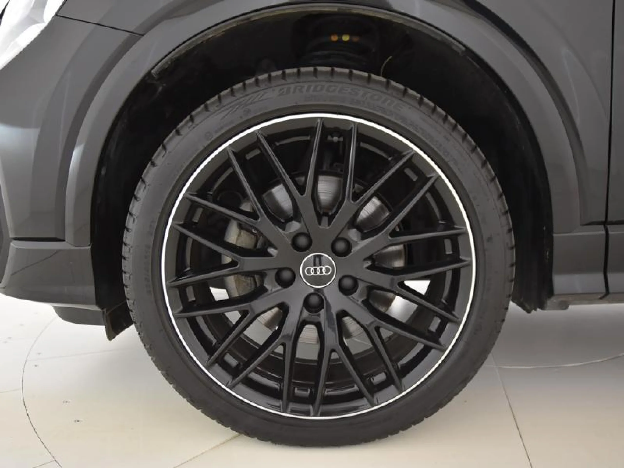 AUDI Q2 ADRENALIN 35 TFSI 110KW (150CV) S TRONIC - Foto 8