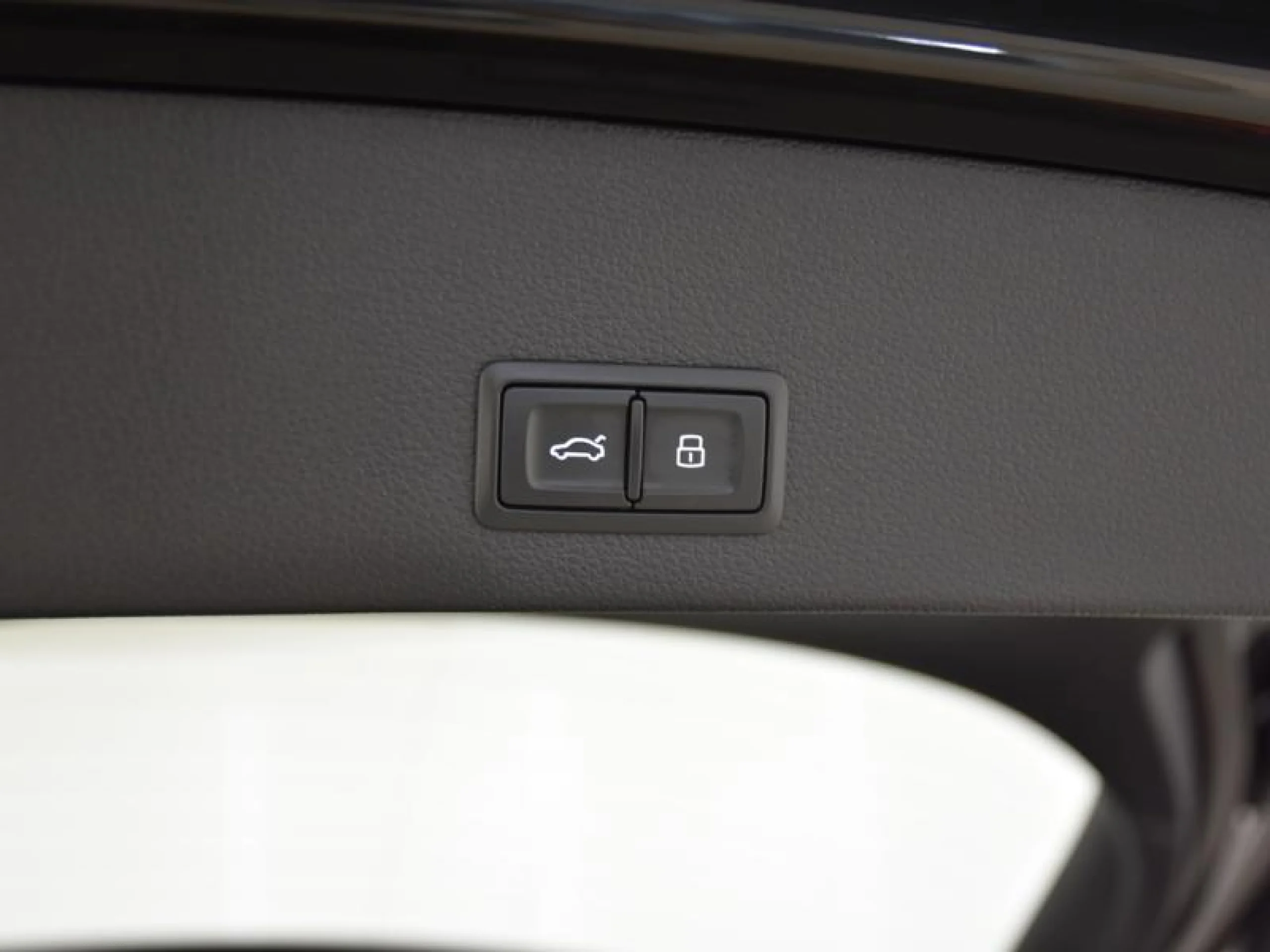 AUDI Q2 ADRENALIN 35 TFSI 110KW (150CV) S TRONIC - Foto 9