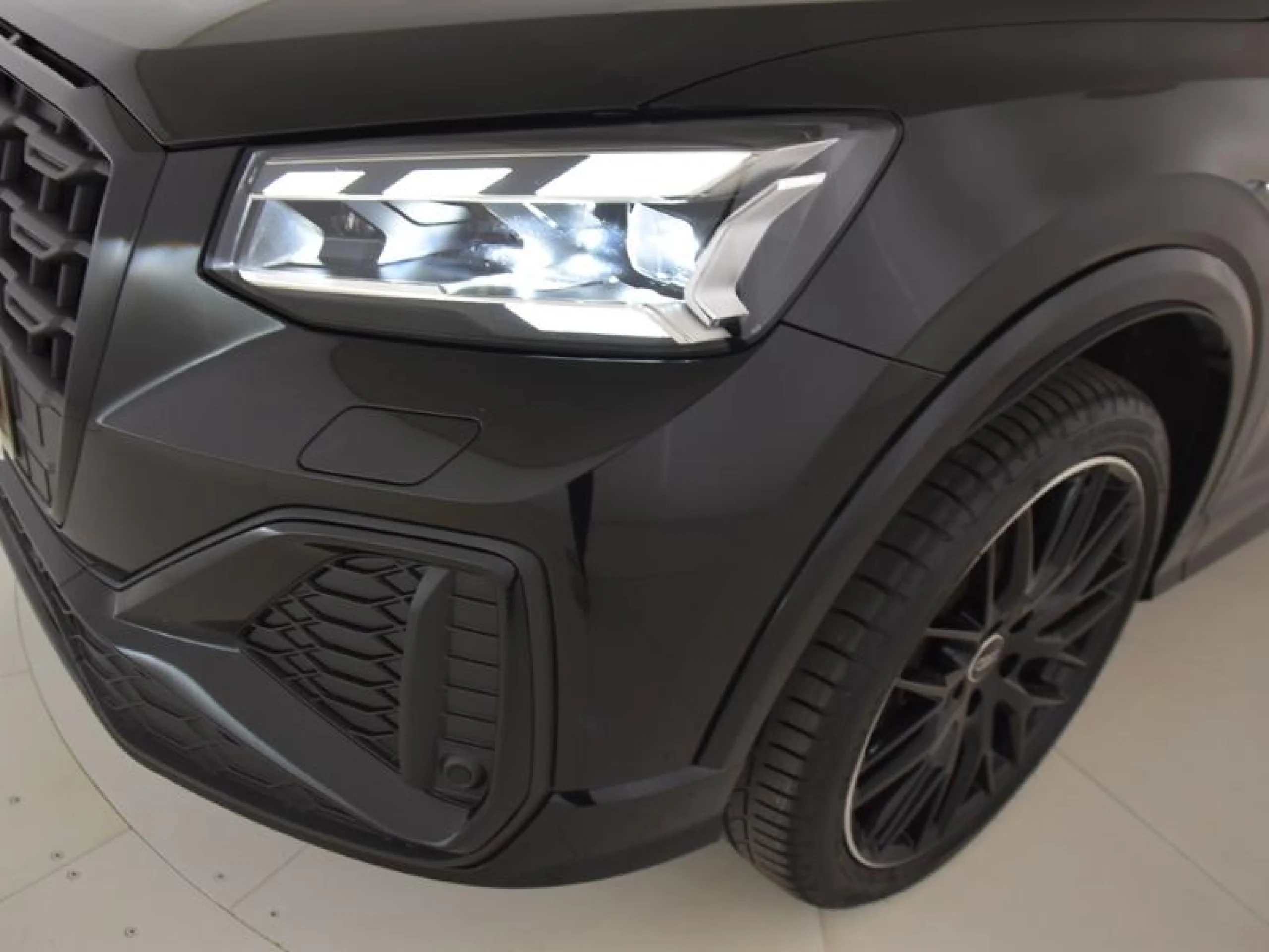 AUDI Q2 ADRENALIN 35 TFSI 110KW (150CV) S TRONIC - Foto 21