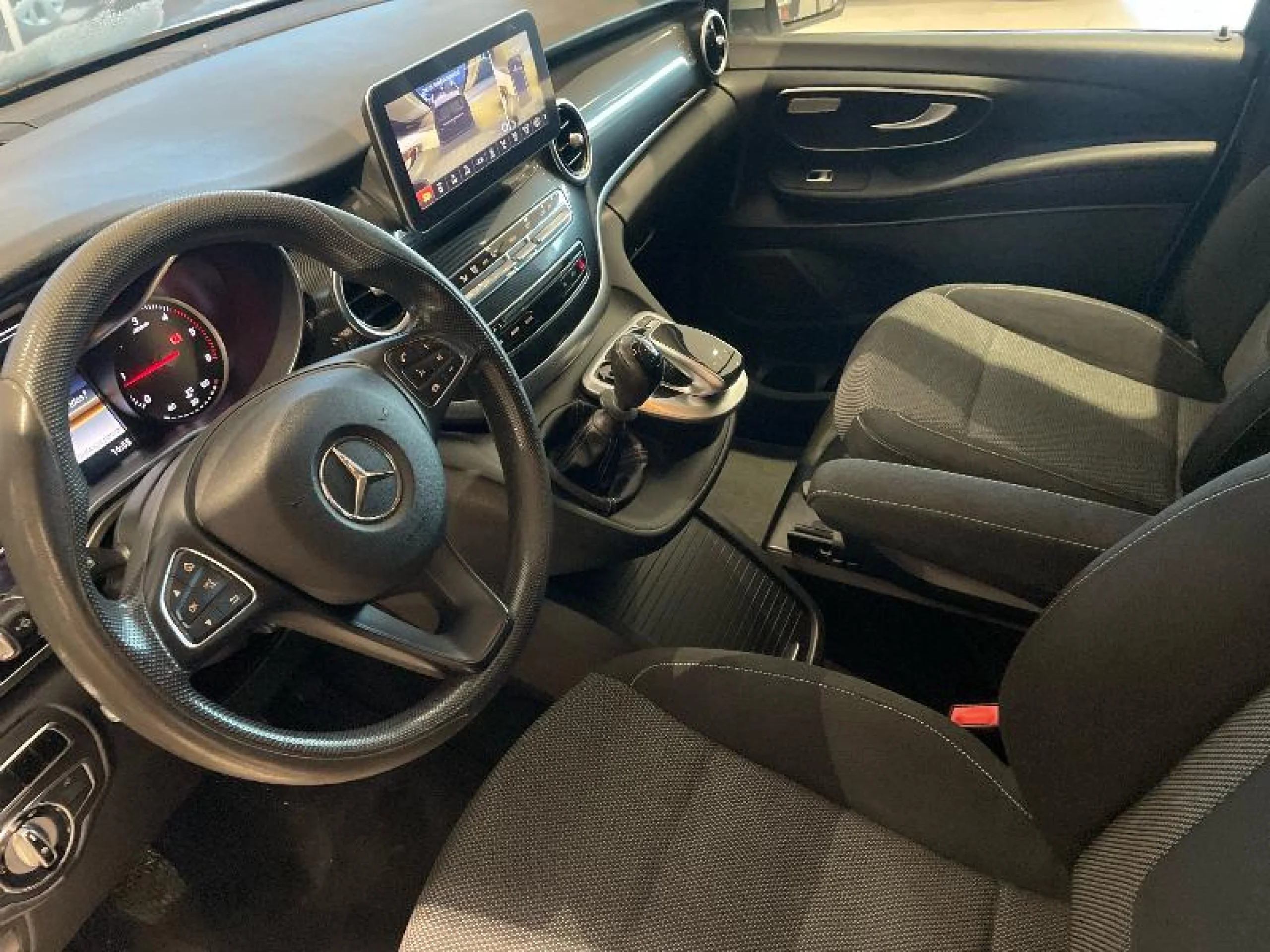 MERCEDES-BENZ Clase v 220 CDI AVANTGARDE LARGO - Foto 8