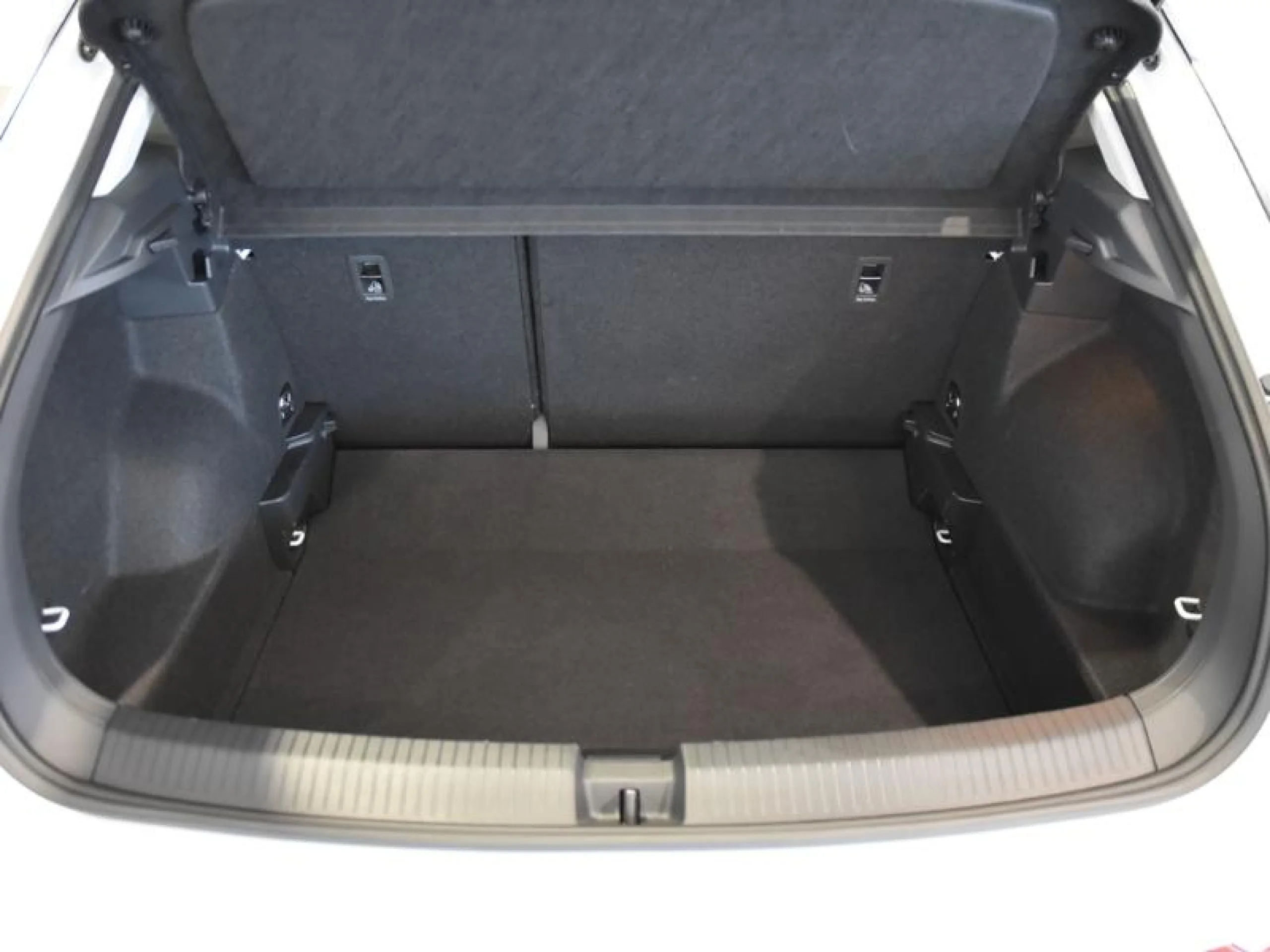 VOLKSWAGEN T ROC T ROC 2.0 TDI 85KW (116CV) - Foto 7