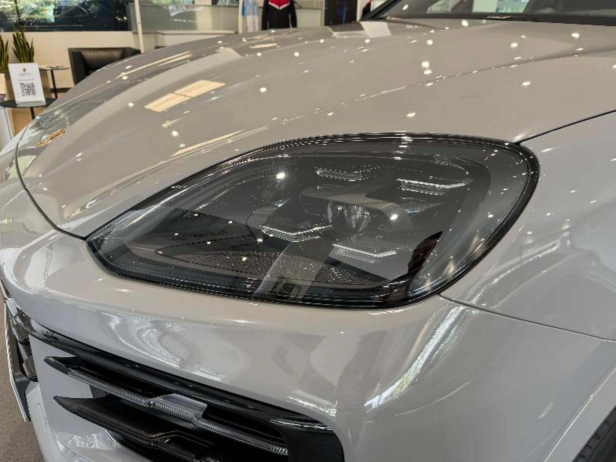 PORSCHE CAYENNE COUPE E HYBRID - Foto 17