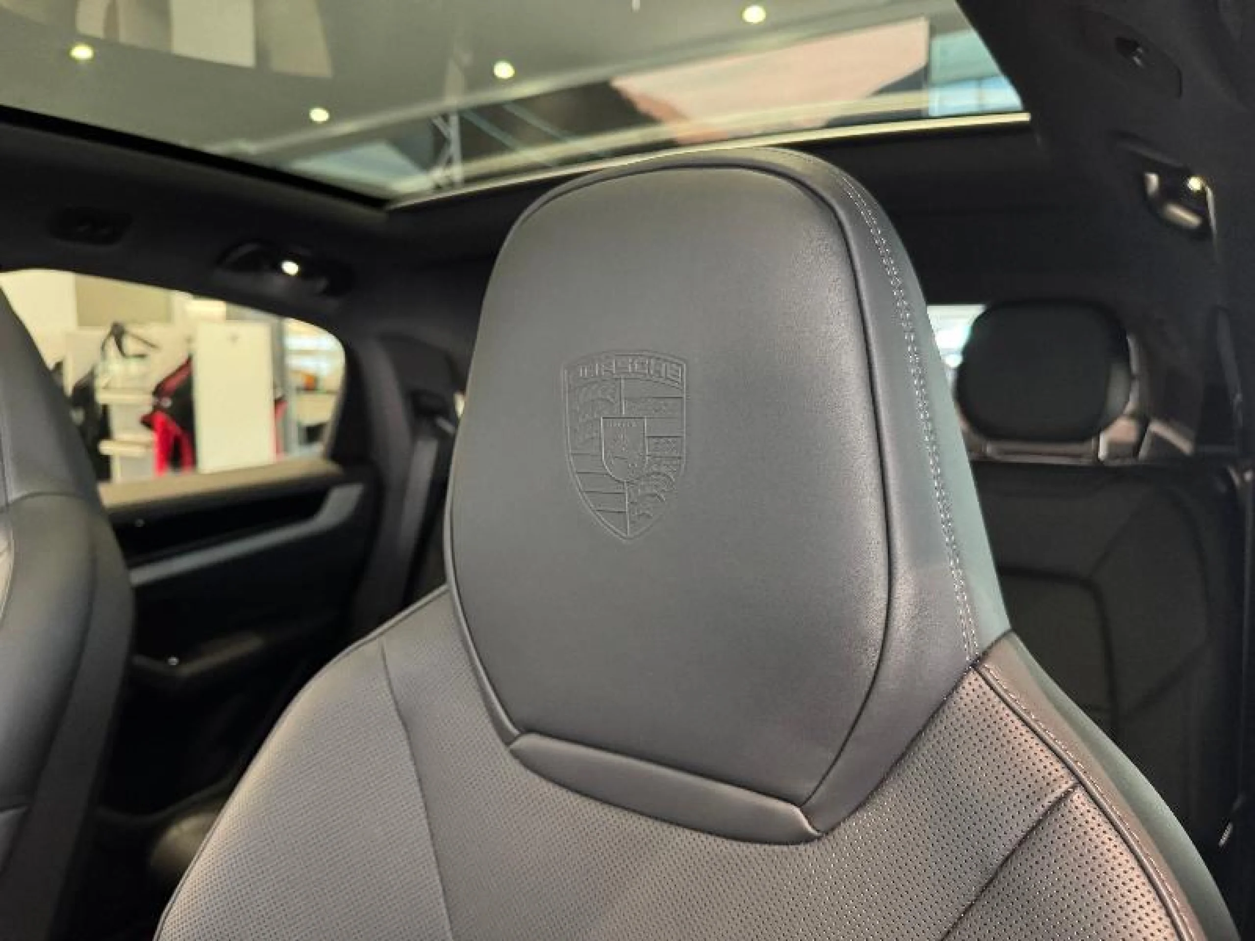 PORSCHE CAYENNE COUPE E HYBRID - Foto 24
