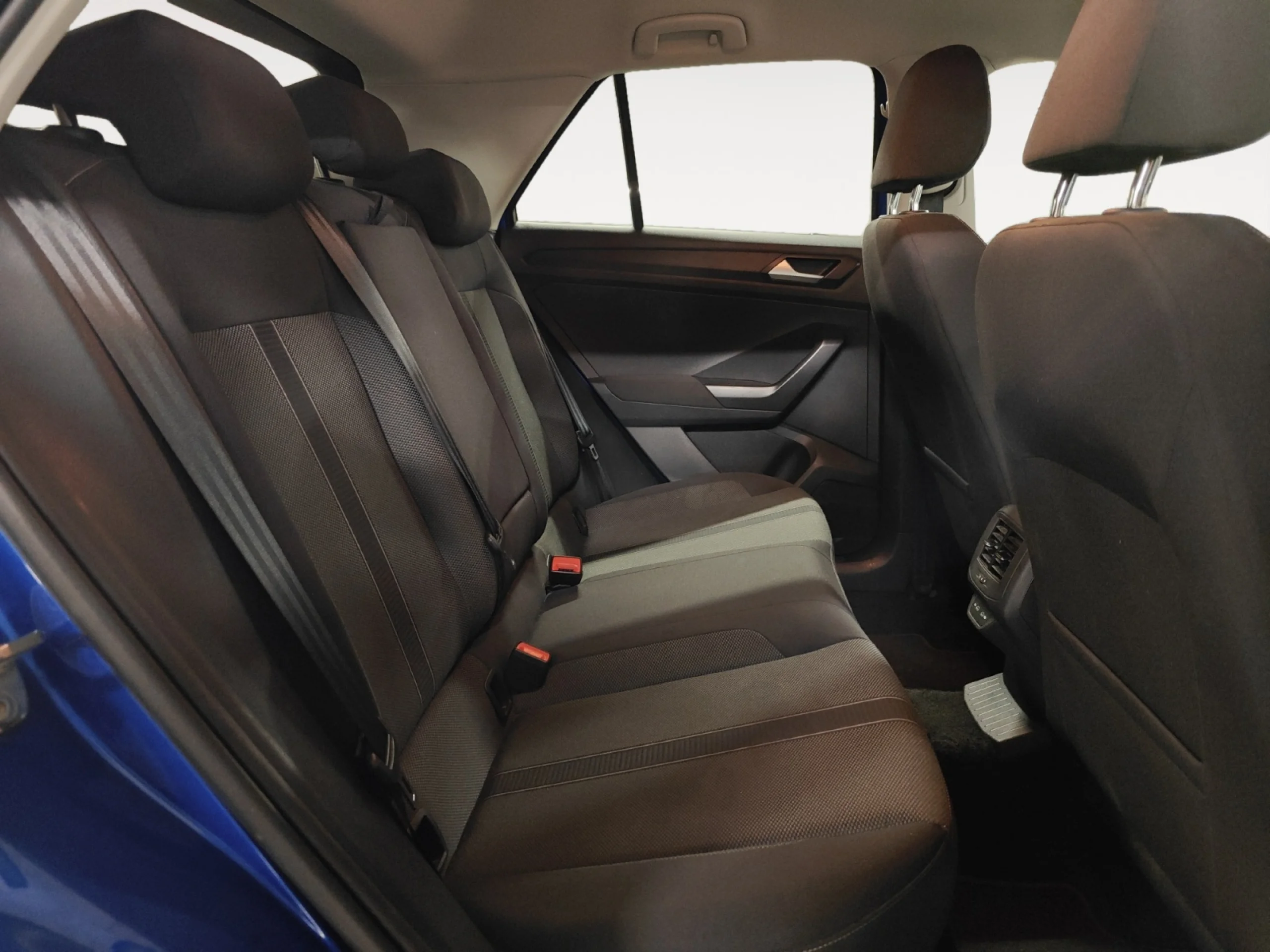VOLKSWAGEN T ROC LIFE 1.0 TSI 81KW (110CV) - Foto 6