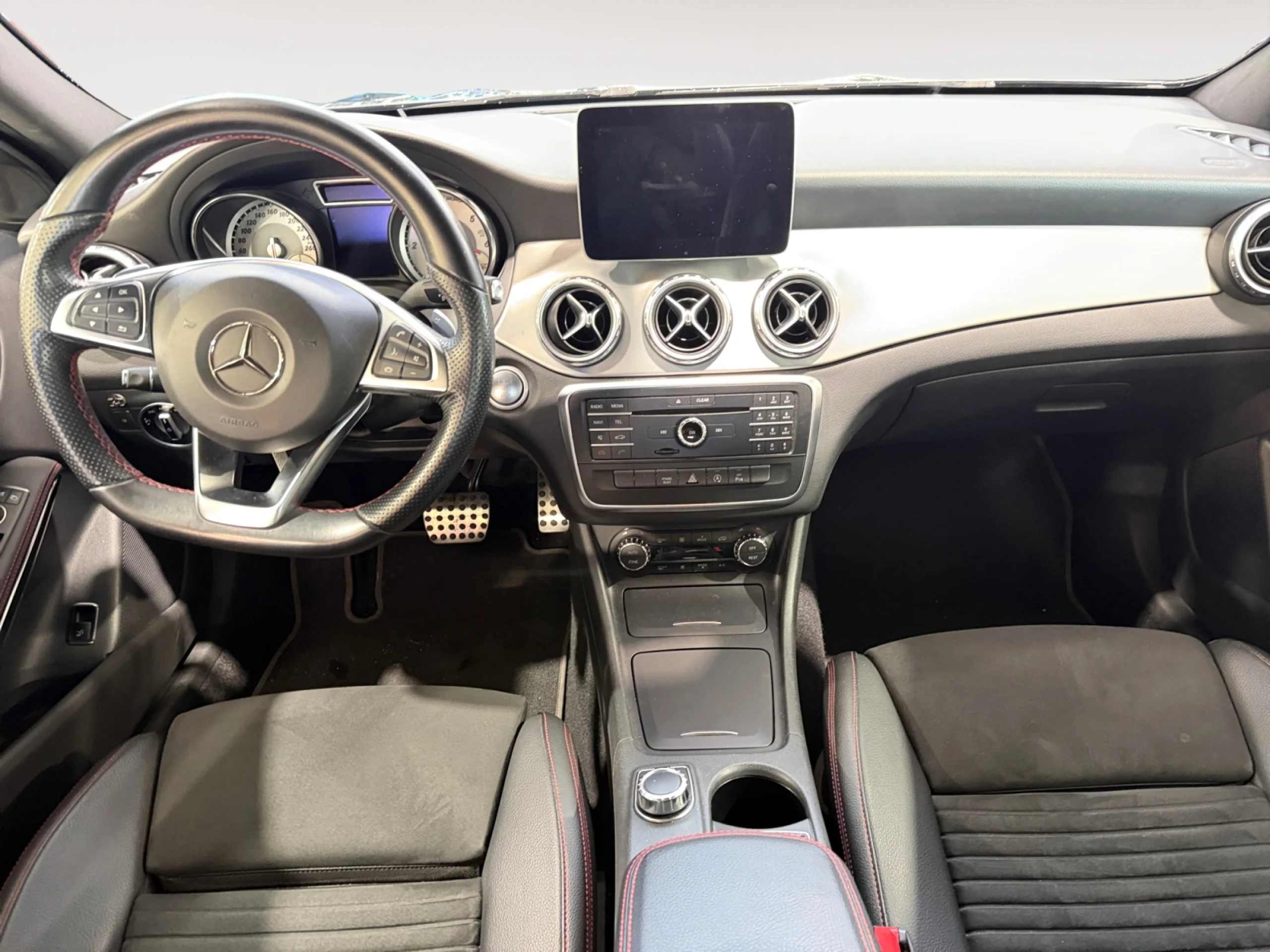 MERCEDES-BENZ Clase gla GLA 200 D STYLE - Foto 4