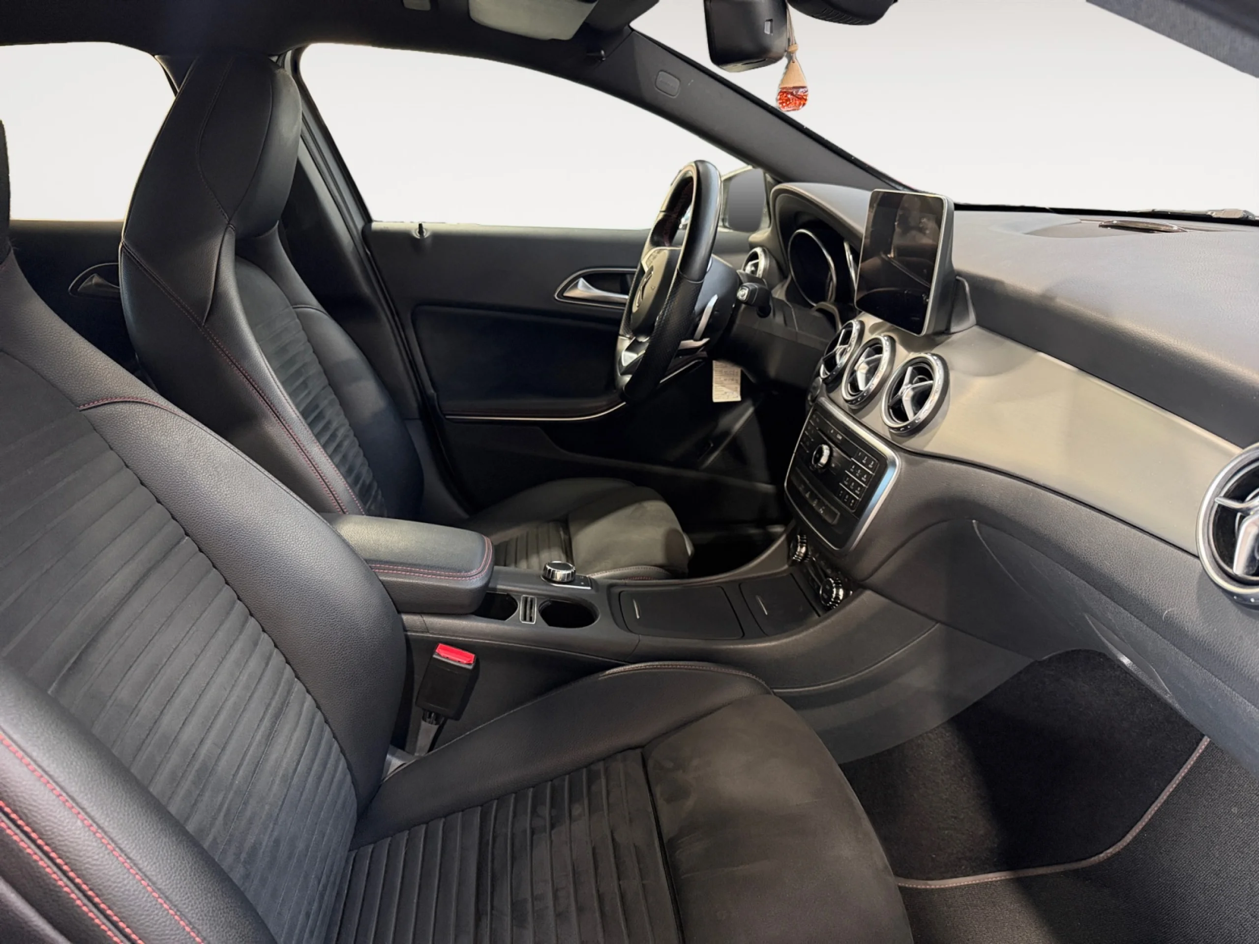 MERCEDES-BENZ Clase gla GLA 200 D STYLE - Foto 5