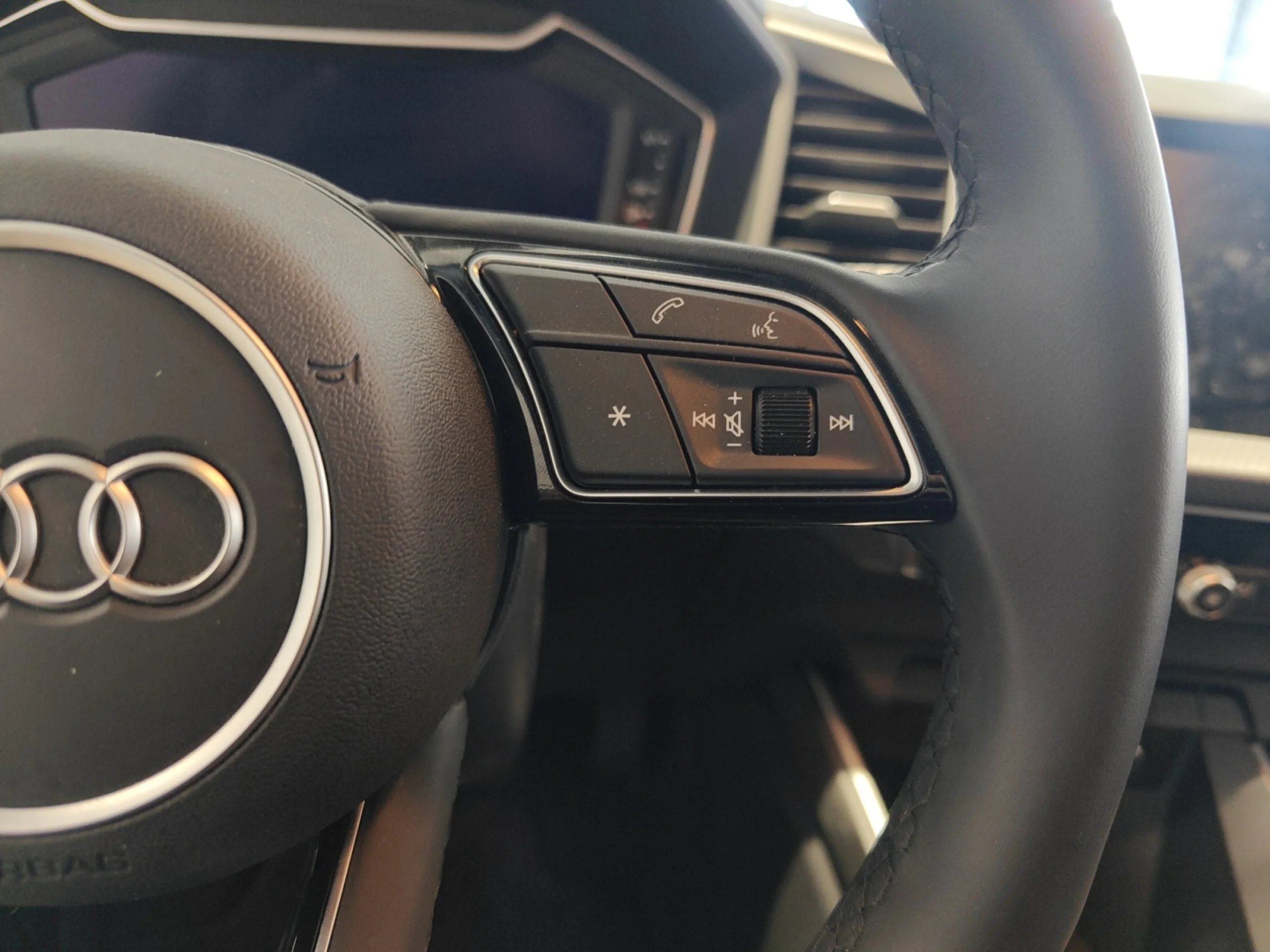 AUDI A1 SPORTBACK ADRENALIN 30 TFSI 81KW (110CV) - Foto 13