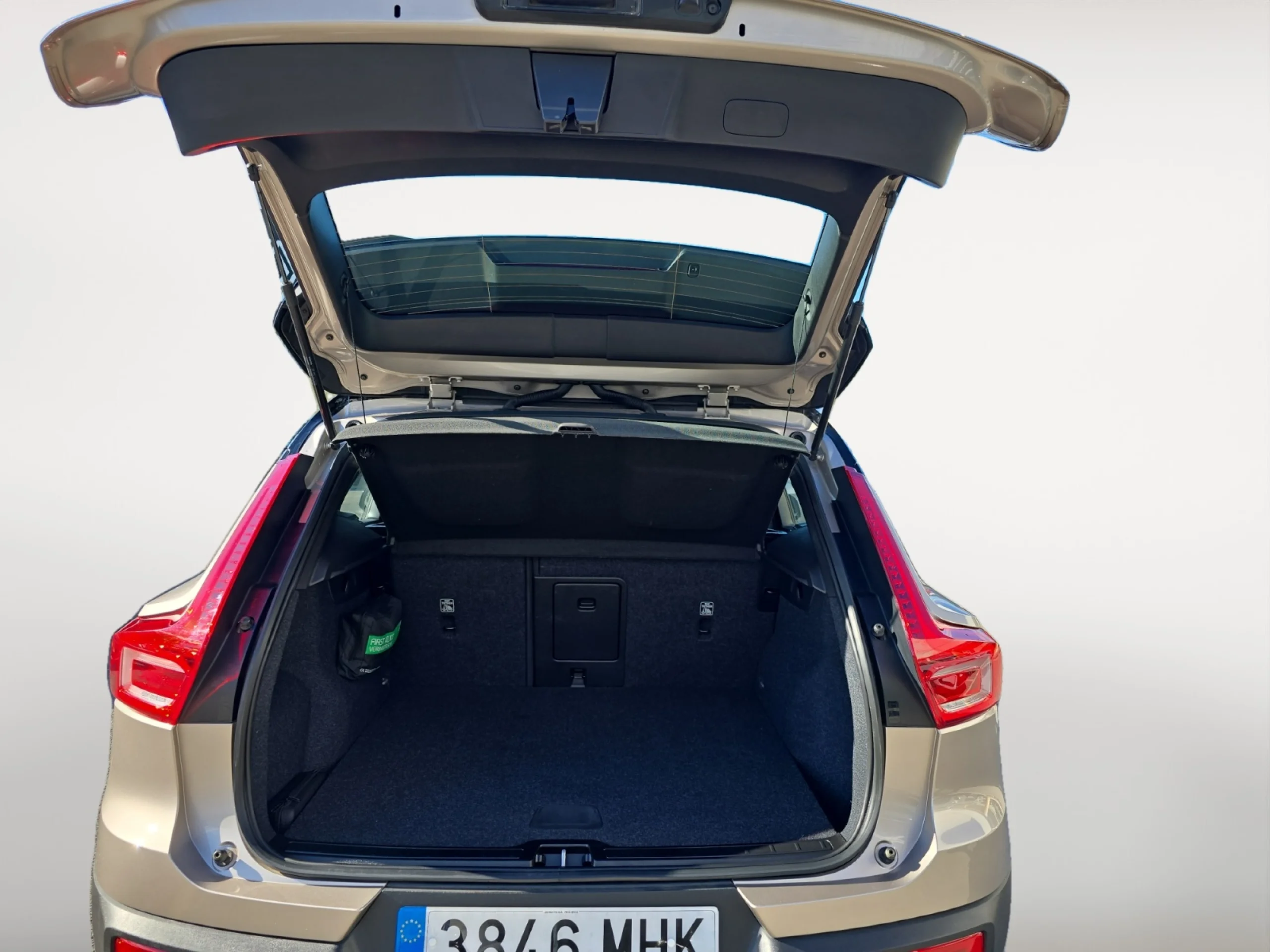 VOLVO XC40 RECHARGE ELÉCTRICO CORE AUTO - Foto 8