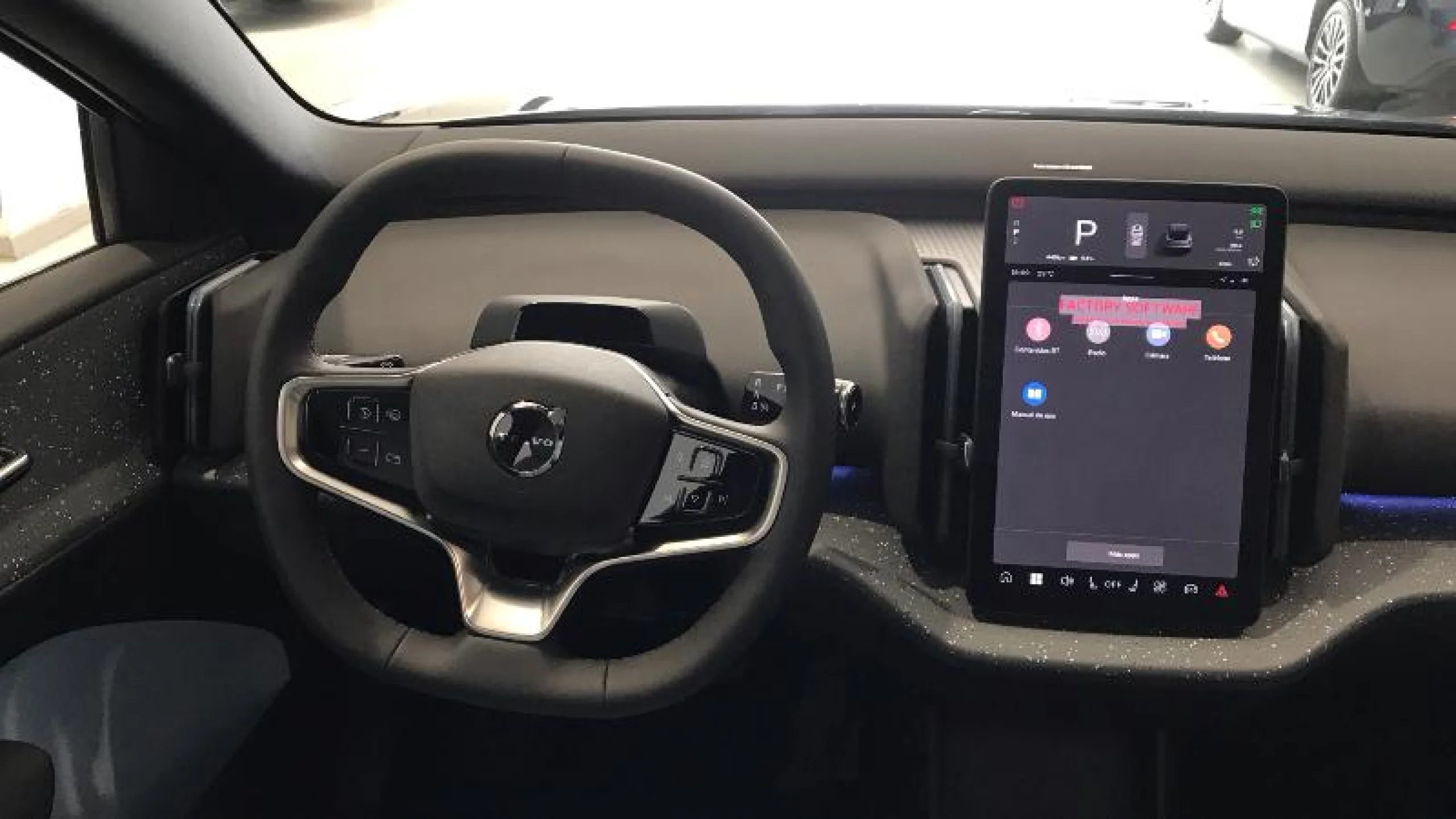 VOLVO EX30 SINGLE MOTOR EXTENDED RANGE ULTRA AUTO - Foto 12