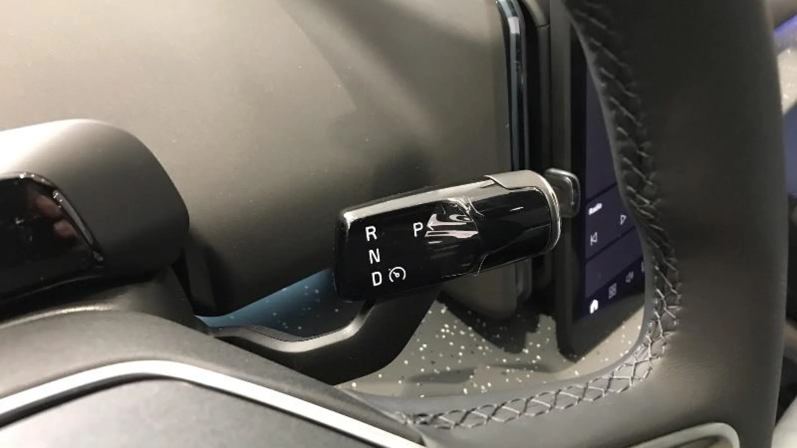 VOLVO EX30 SINGLE MOTOR EXTENDED RANGE ULTRA AUTO - Foto 16