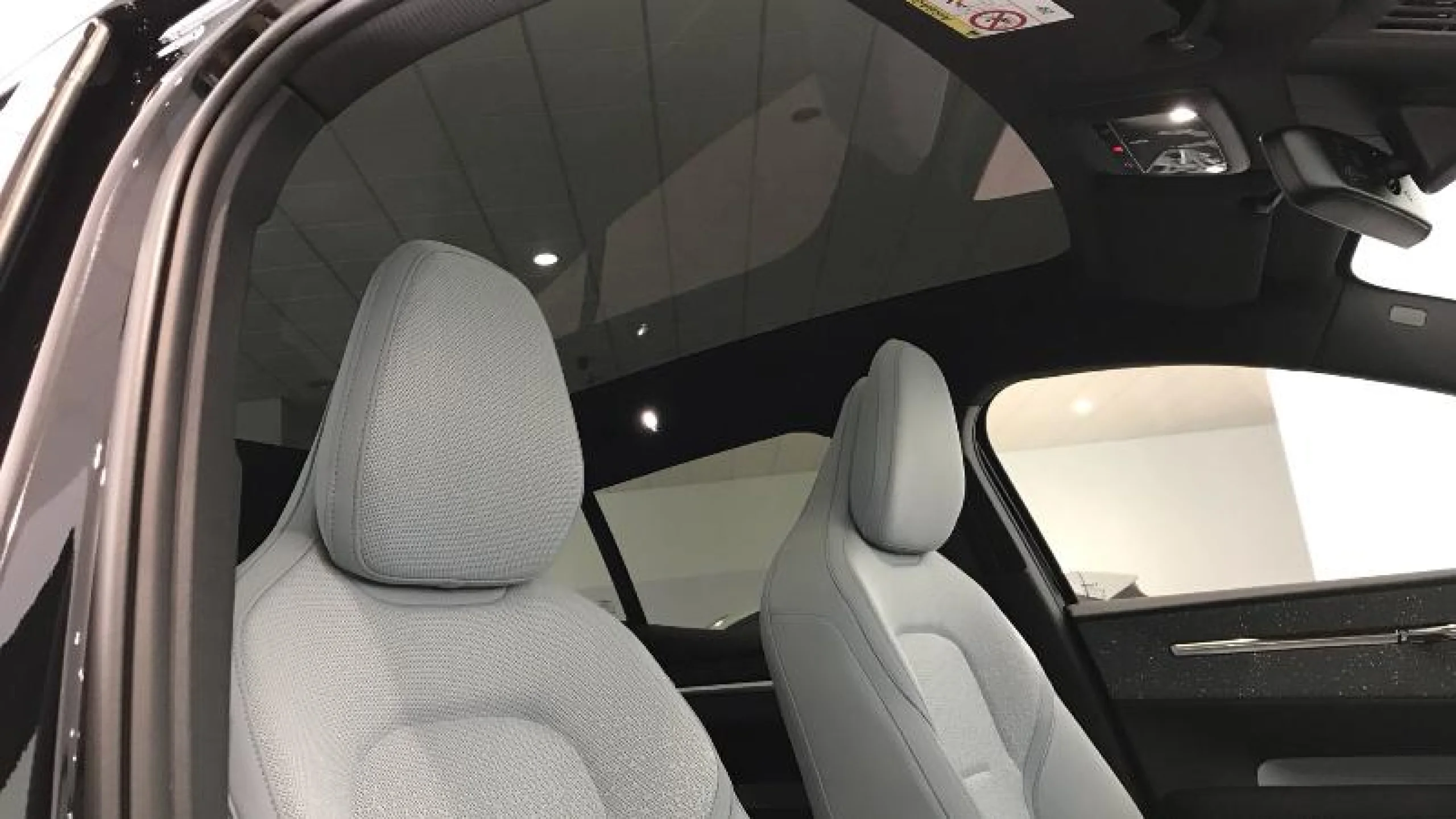 VOLVO EX30 SINGLE MOTOR EXTENDED RANGE ULTRA AUTO - Foto 21