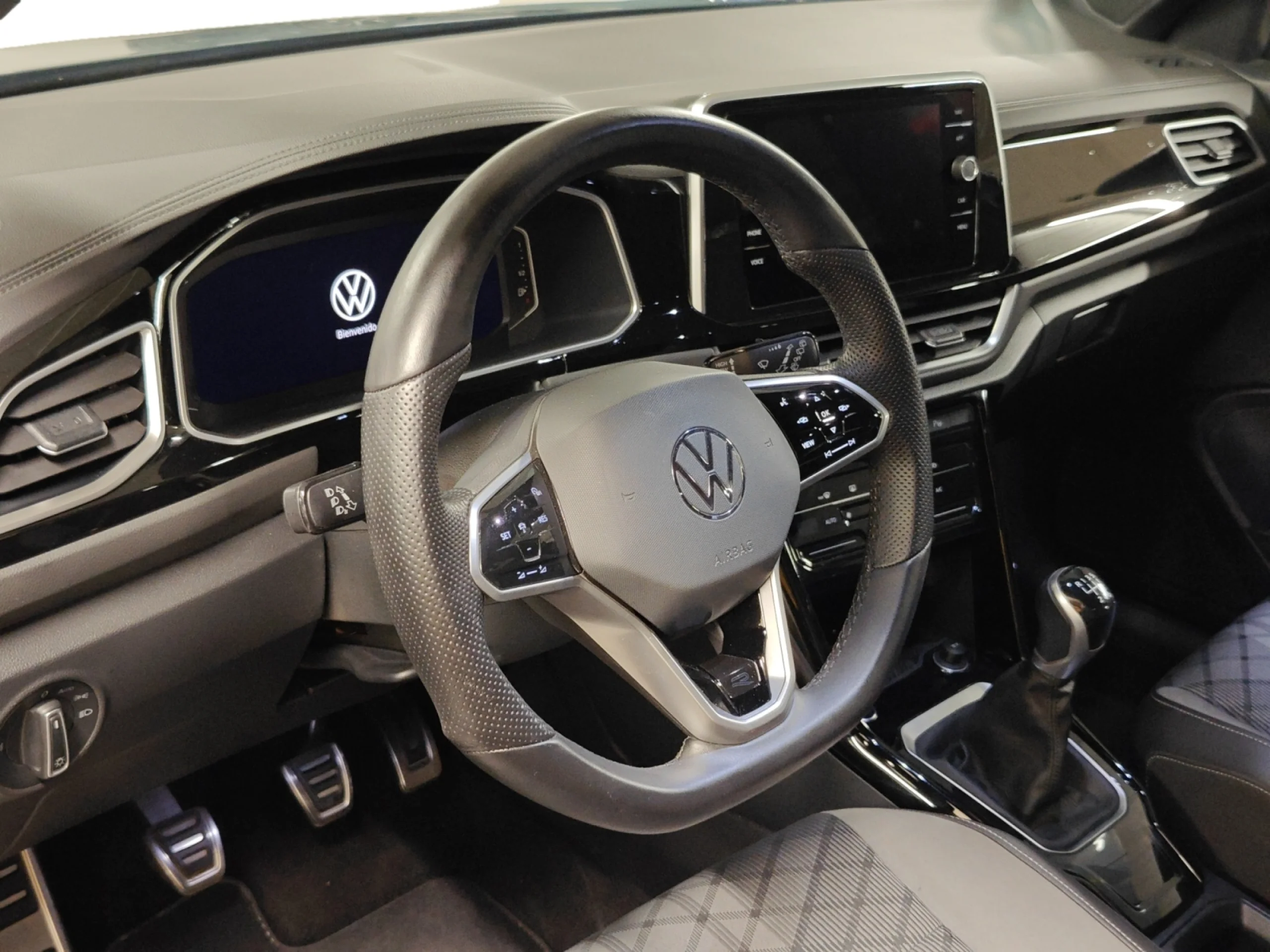 VOLKSWAGEN T ROC R LINE 1.5 TSI 110KW (150CV) - Foto 9