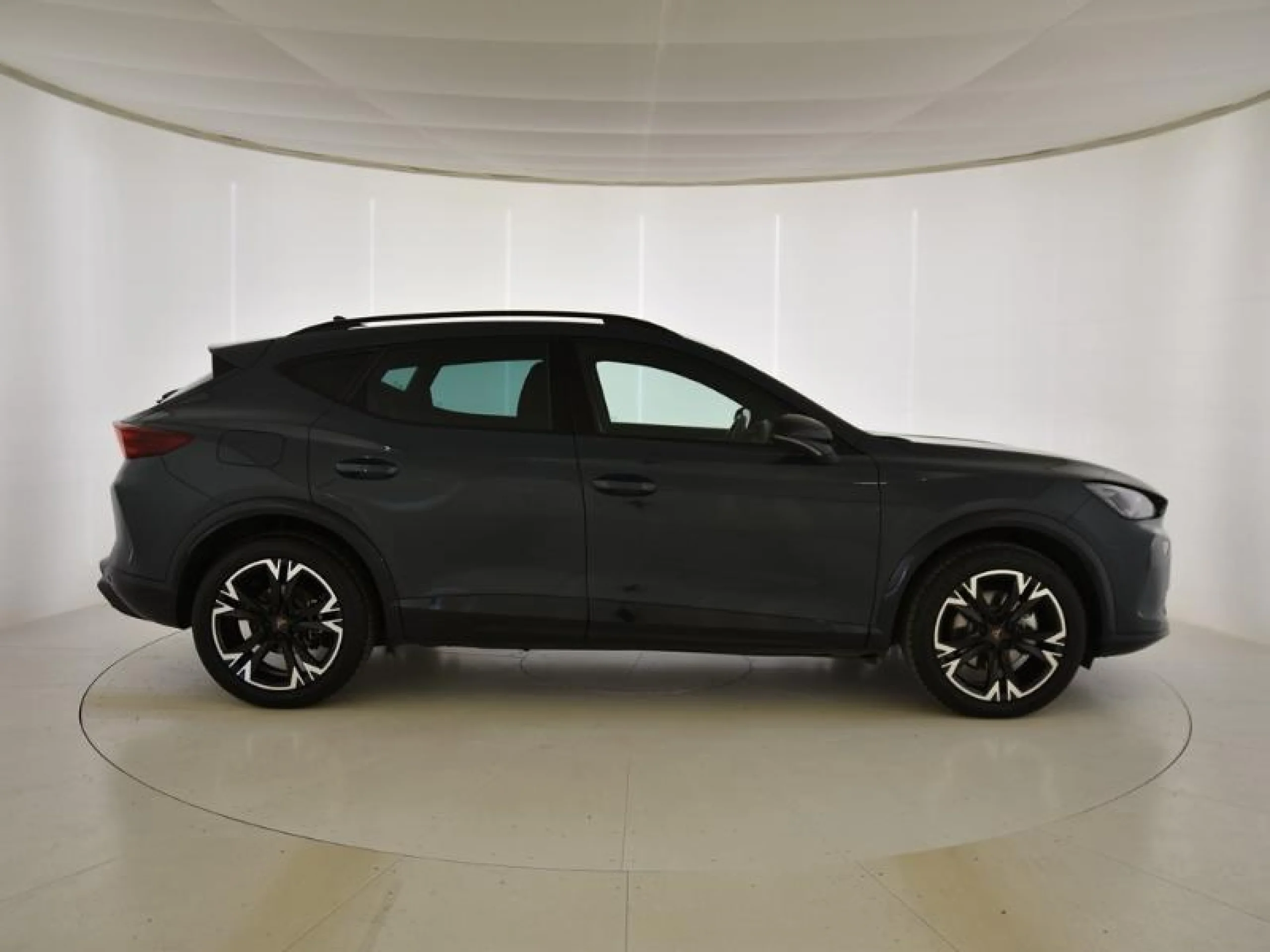 CUPRA FORMENTOR 1.5 TSI E HYBRID 150KW (204 CV) DSG - Foto 3
