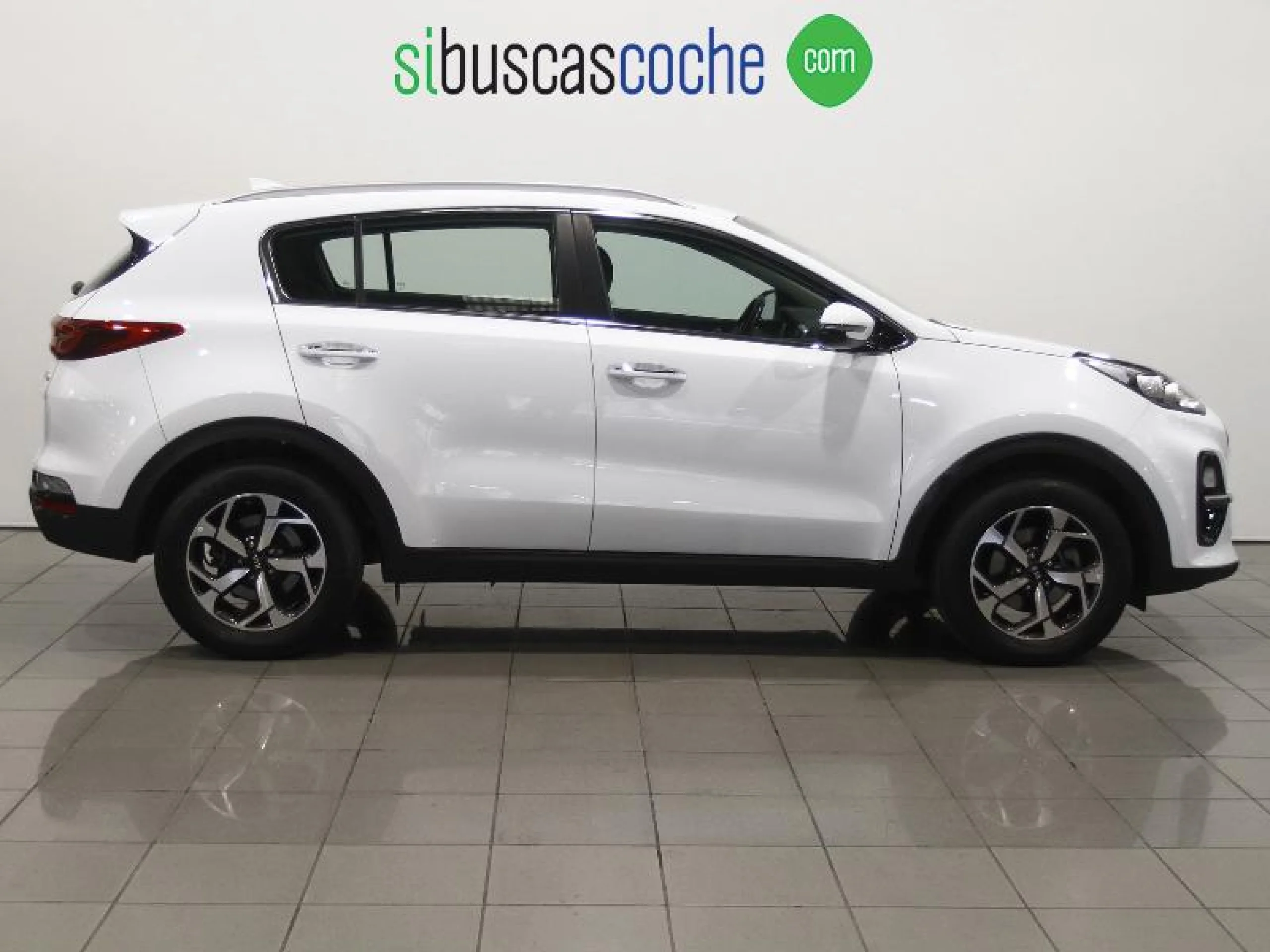 KIA SPORTAGE 1.6 MHEV DRIVE 100KW (136CV) 4X2 - Foto 2
