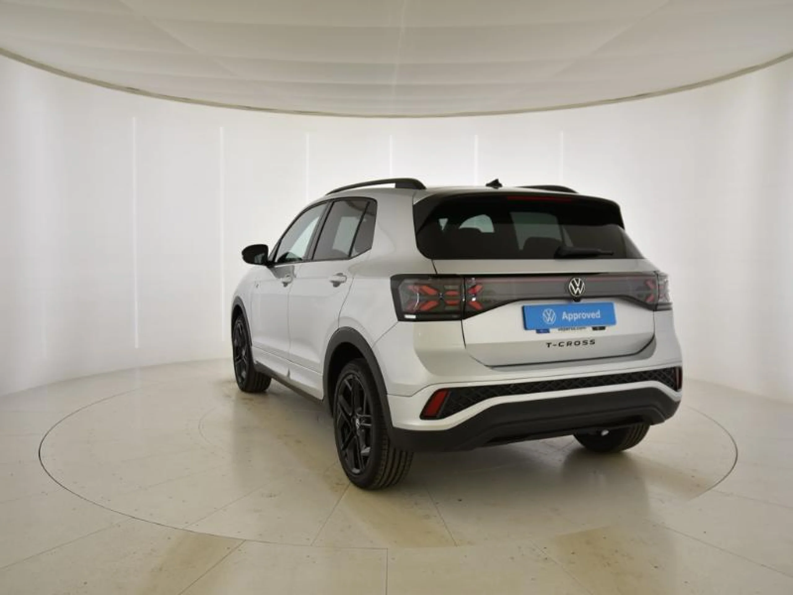 VOLKSWAGEN T CROSS T CROSS R LINE 1.0 TSI 85 KW (115 CV)  AUTOM TICO DSG 7 VEL. - Foto 2